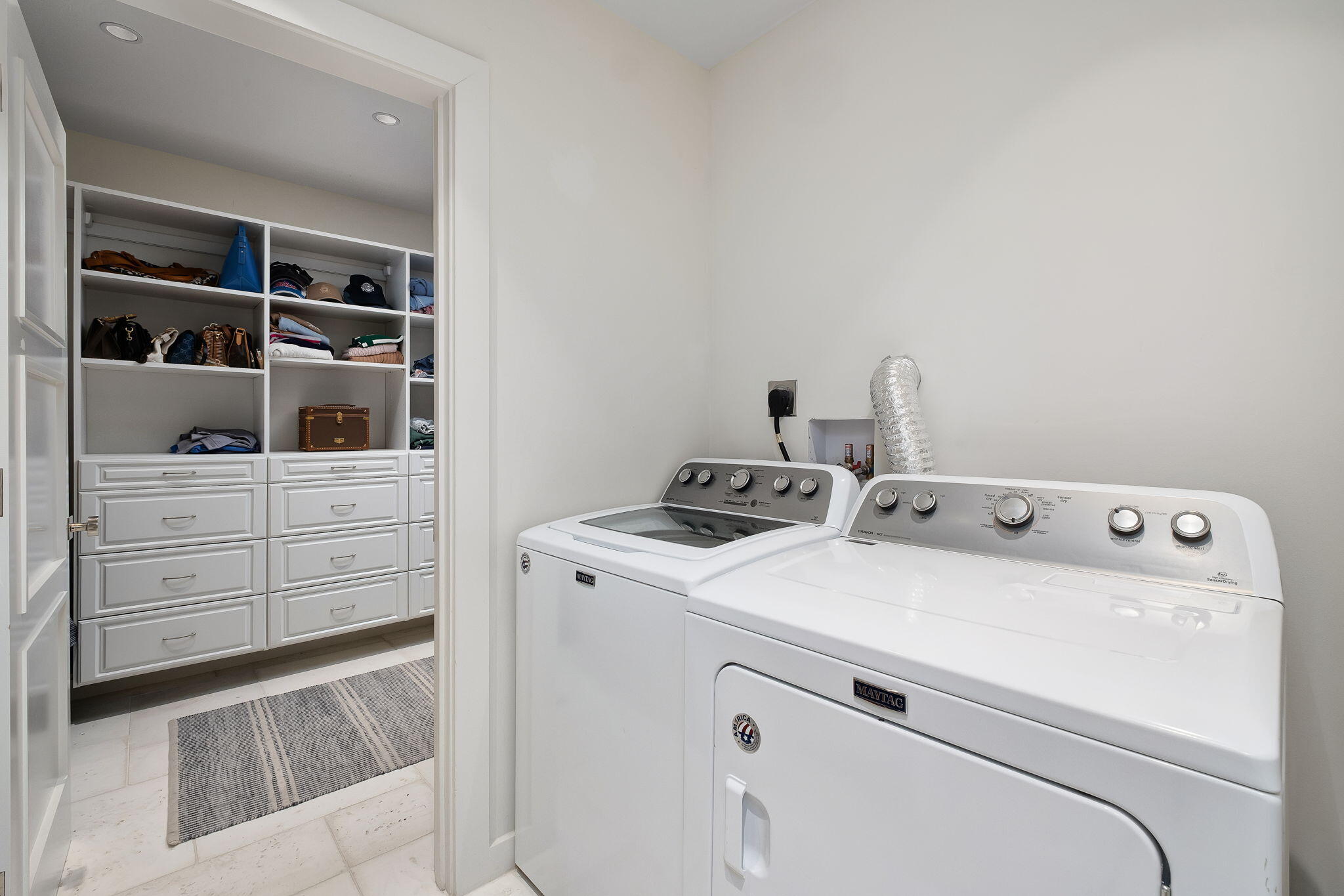 2932 Pine Valley Drive