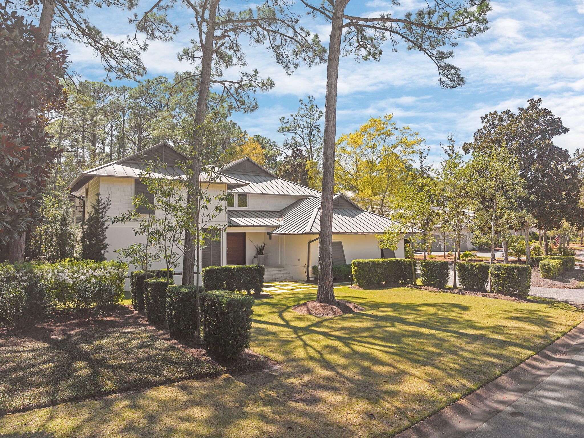 2932 Pine Valley Drive