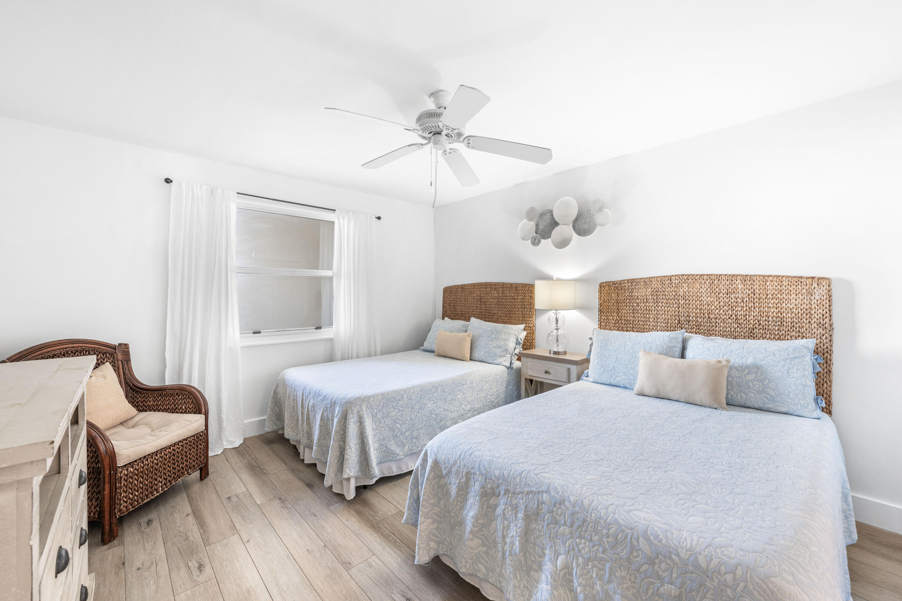 9815 US Hwy 98 W A306