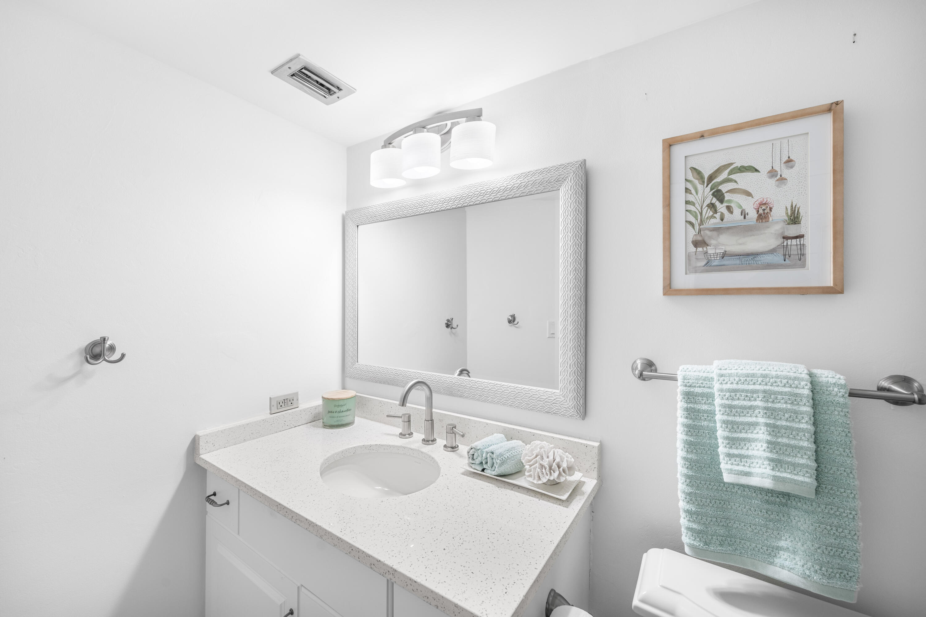 9815 US Hwy 98 W A306