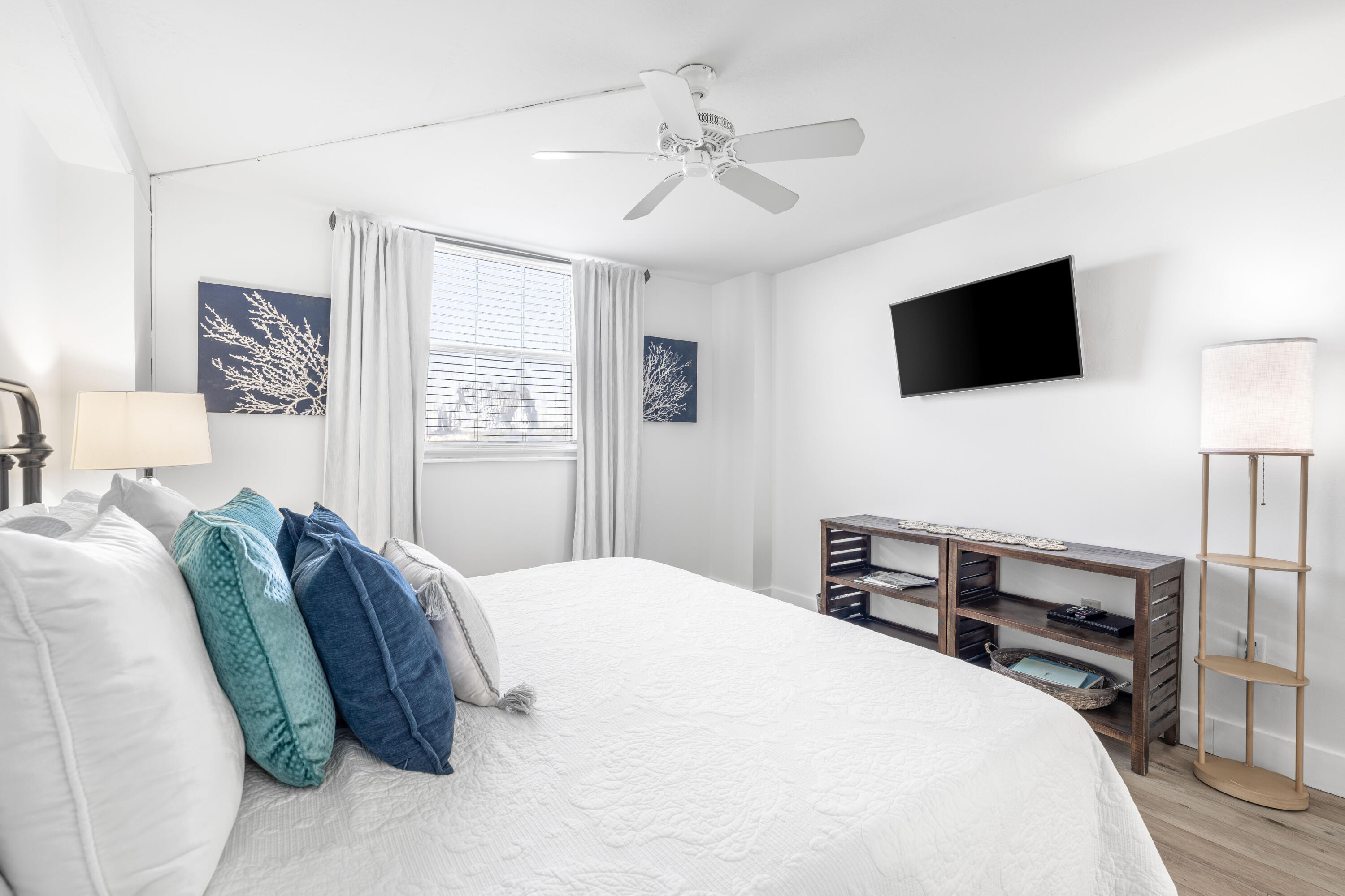 9815 US Hwy 98 W A306