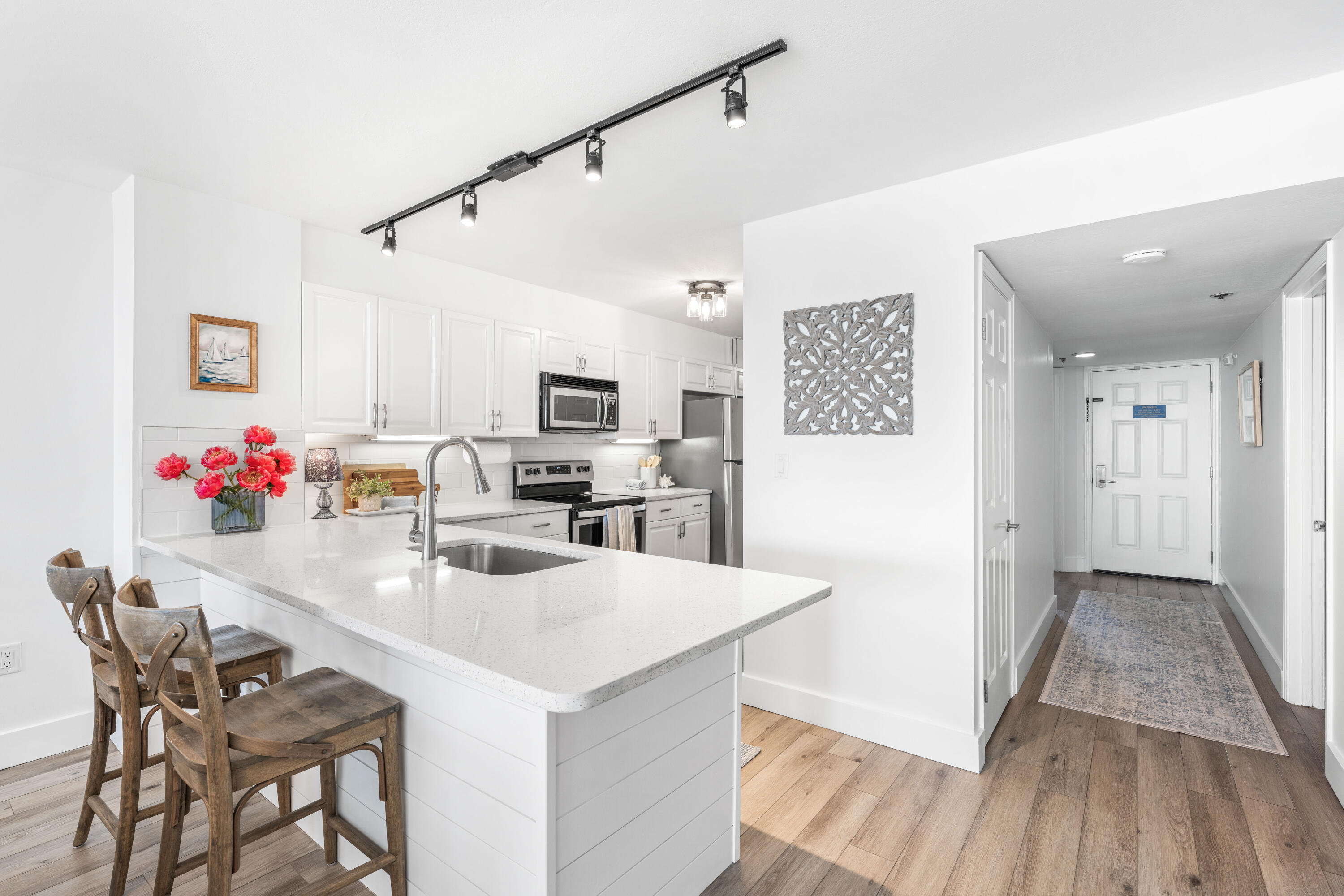 9815 US Hwy 98 W A306