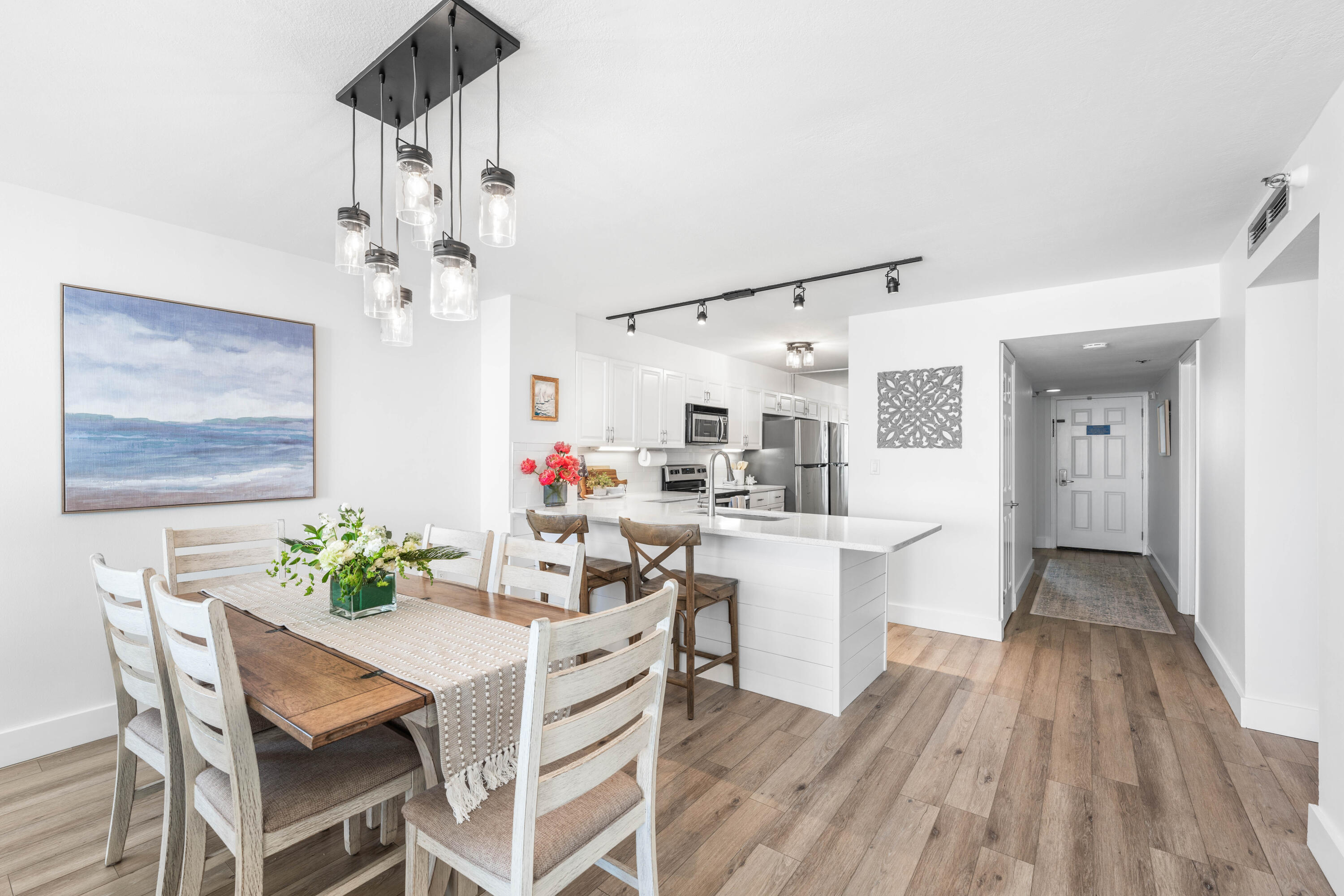 9815 US Hwy 98 W A306