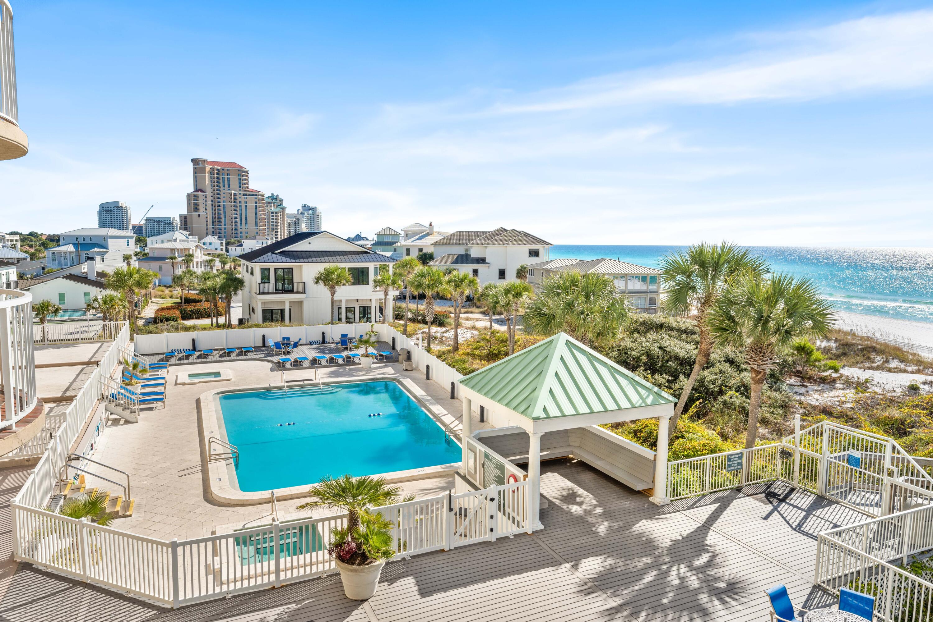 9815 US Hwy 98 W A306