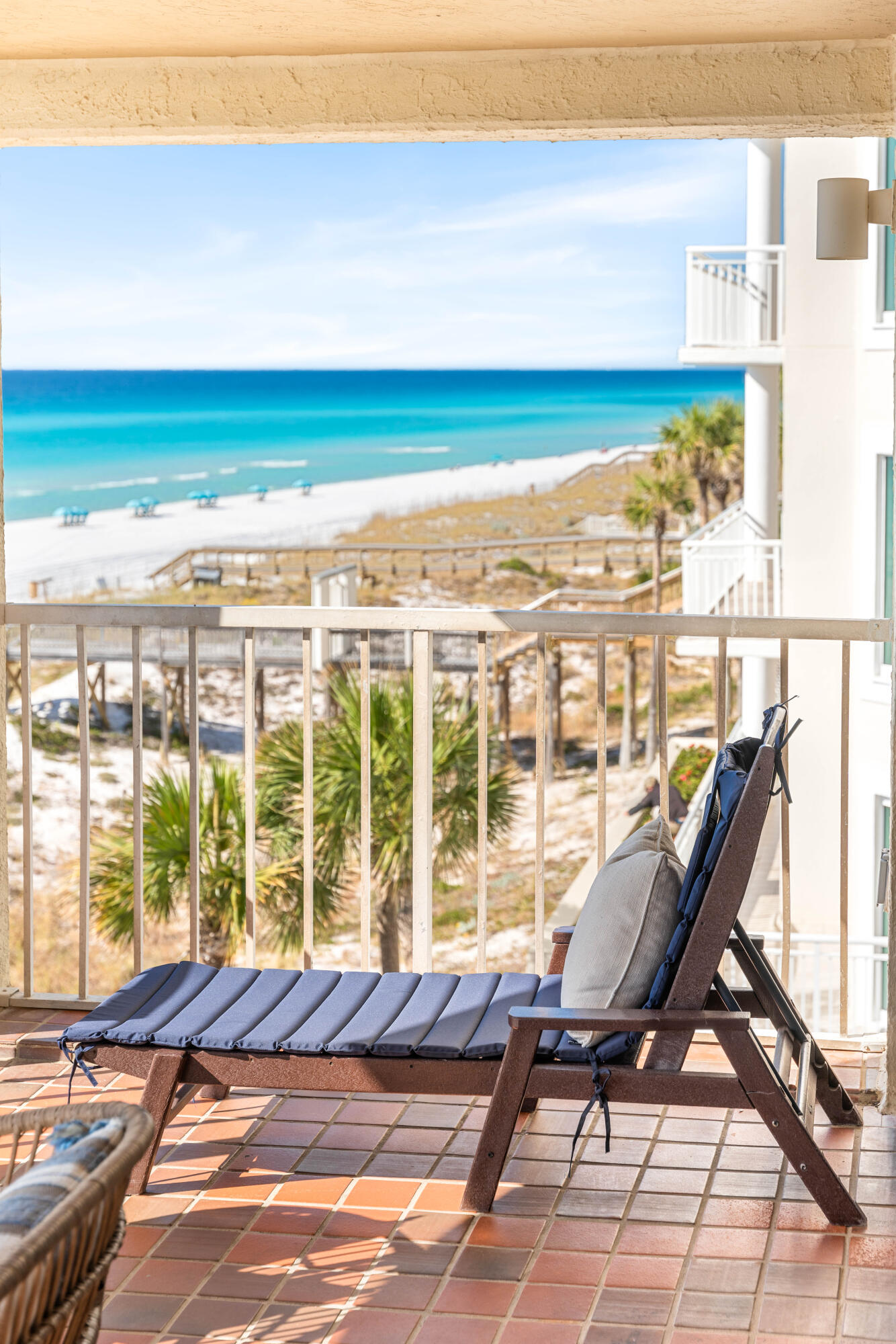 9815 US Hwy 98 W A306