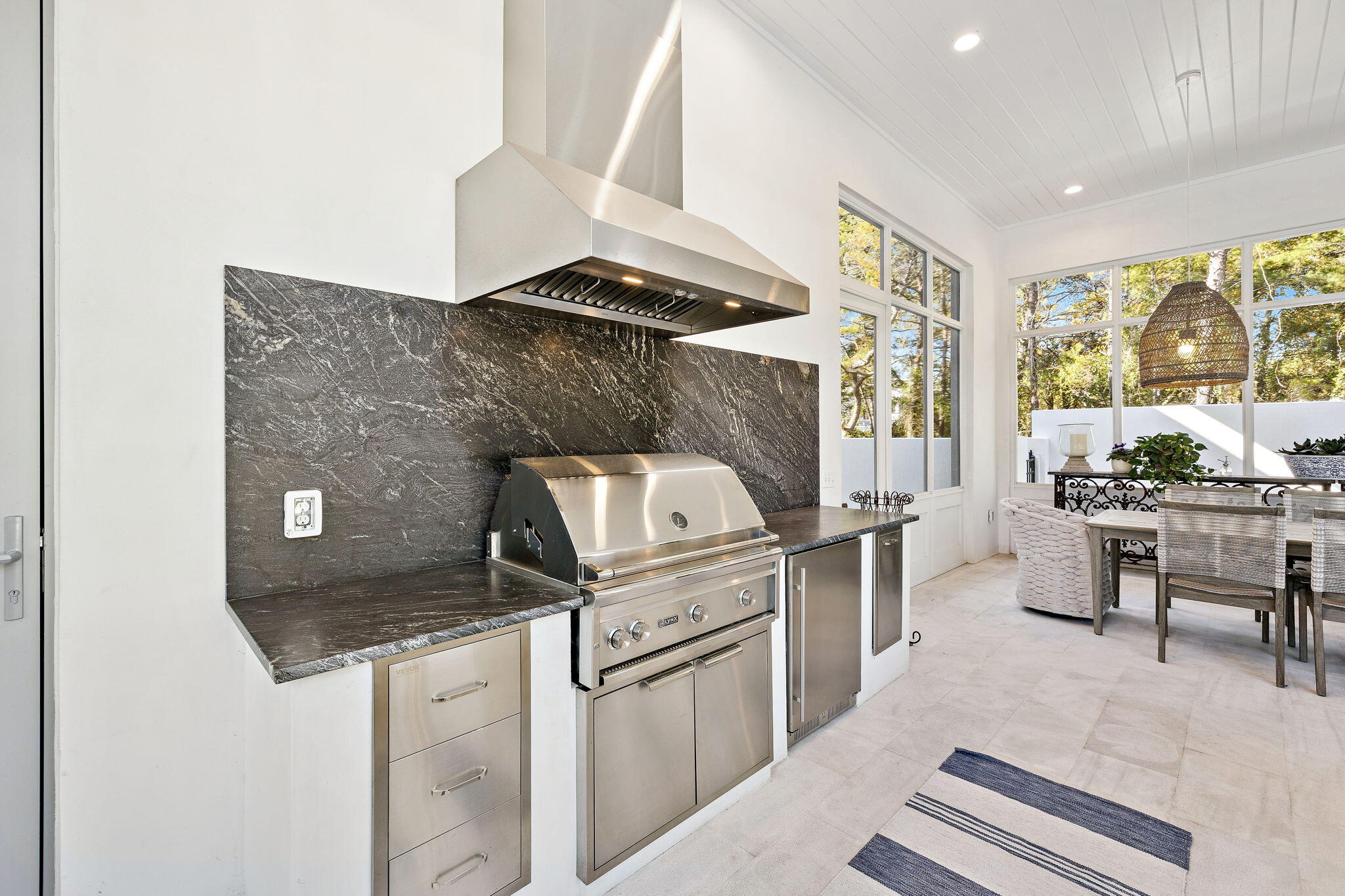 306 Walton Rose Lane