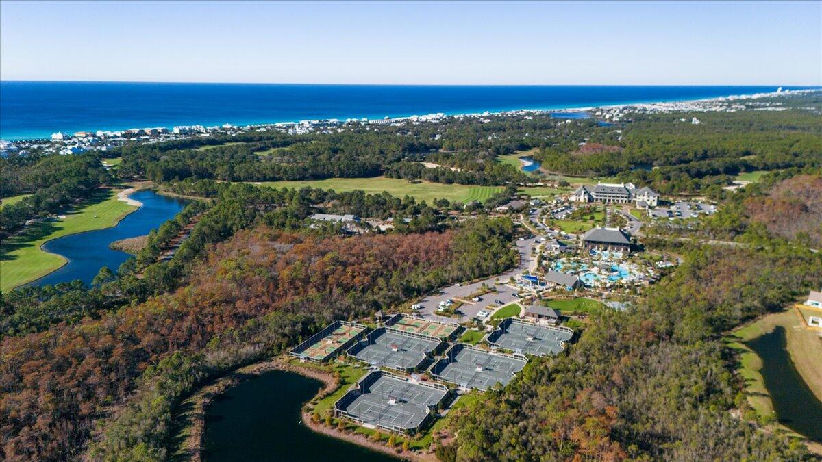 222 Quail Hollow Court