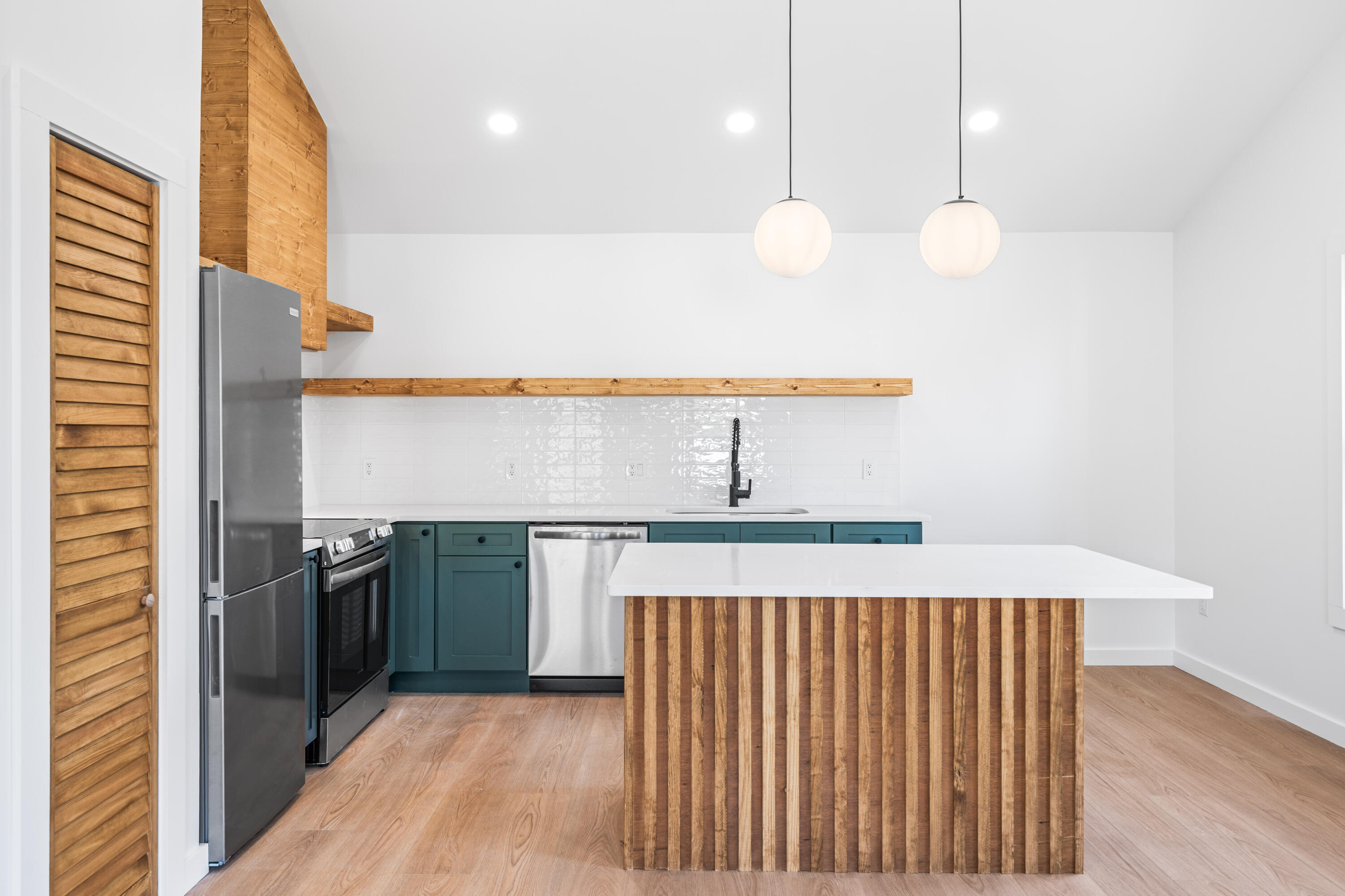 1317 N Co Highway 393