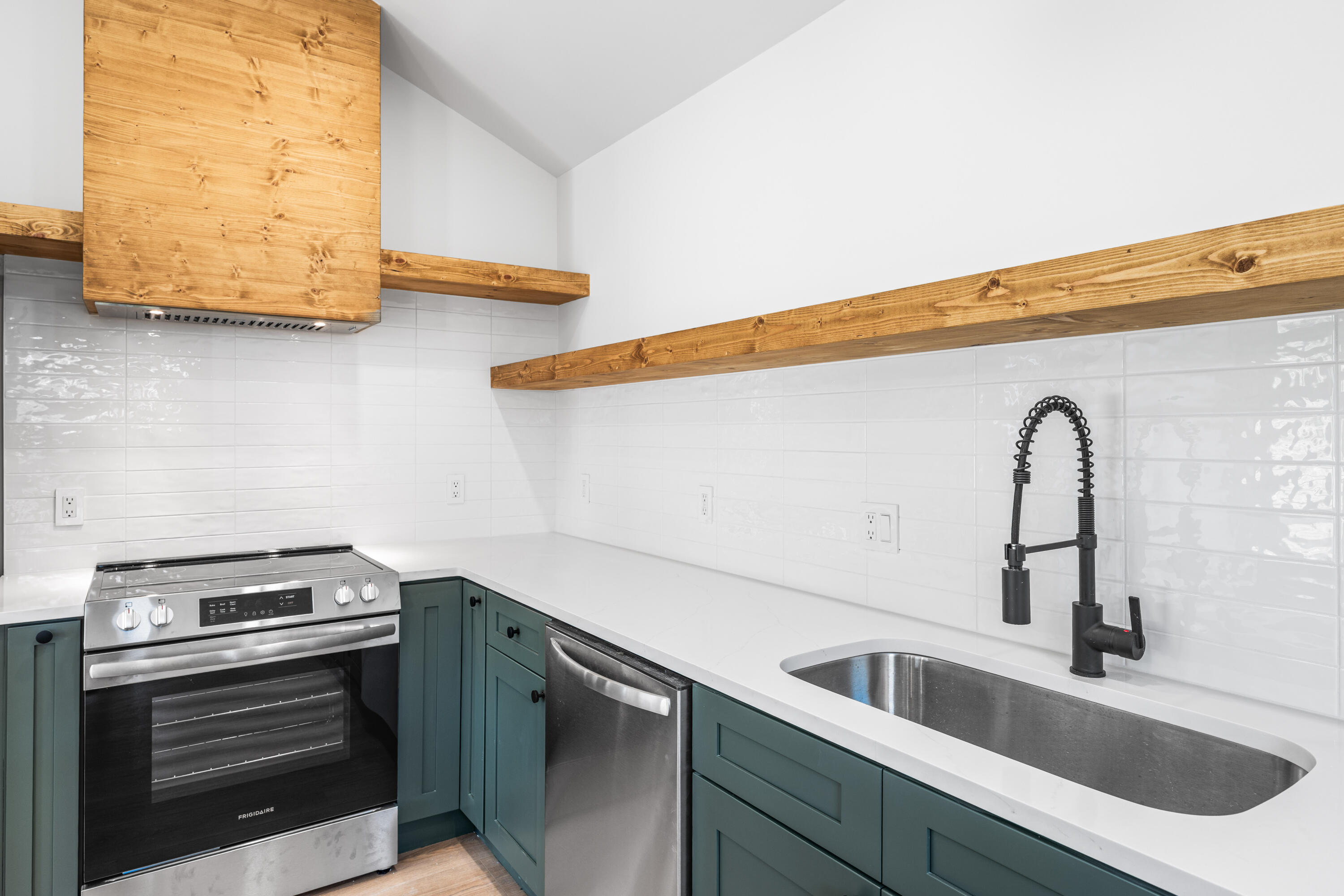 1317 N Co Highway 393