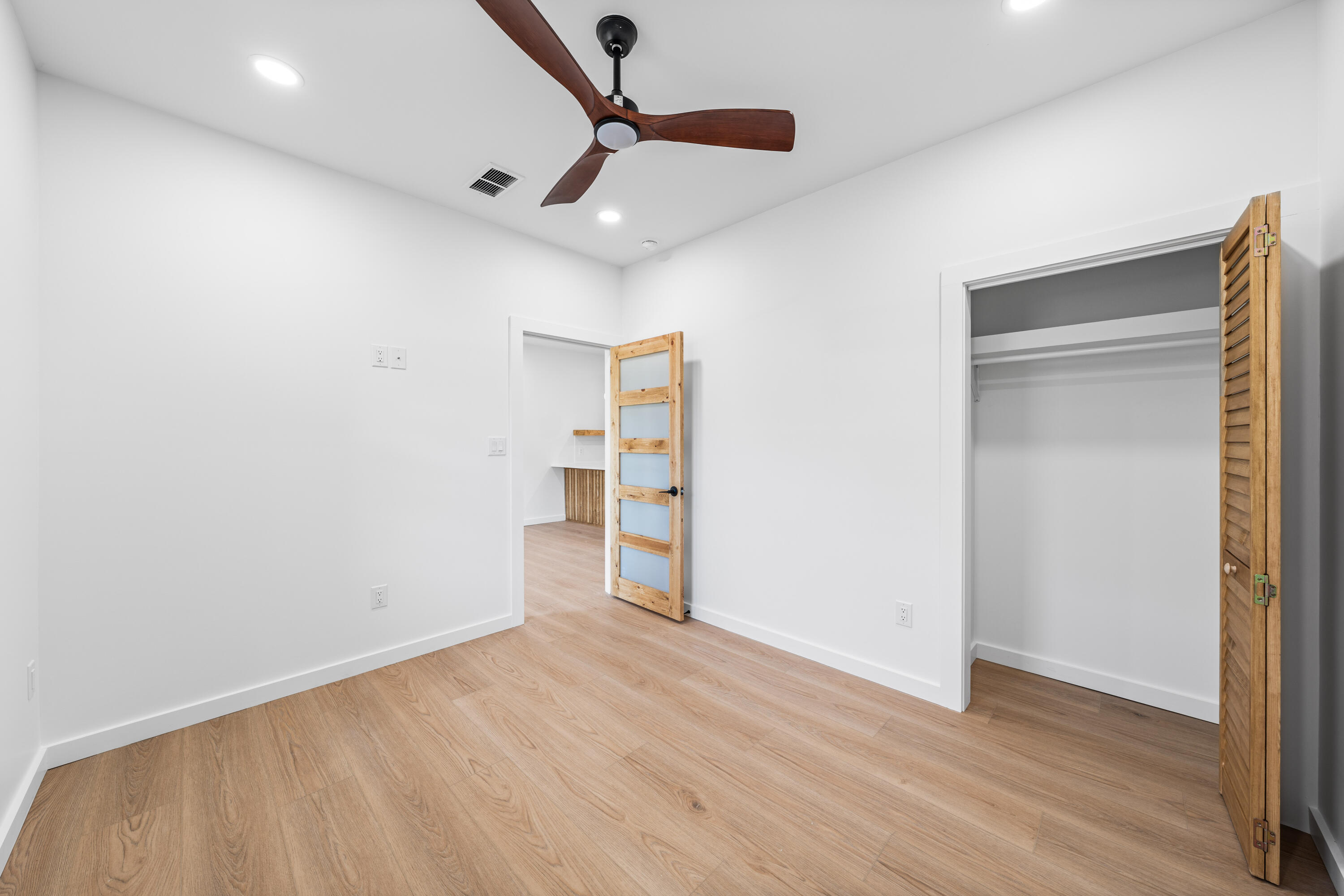 1317 N Co Highway 393