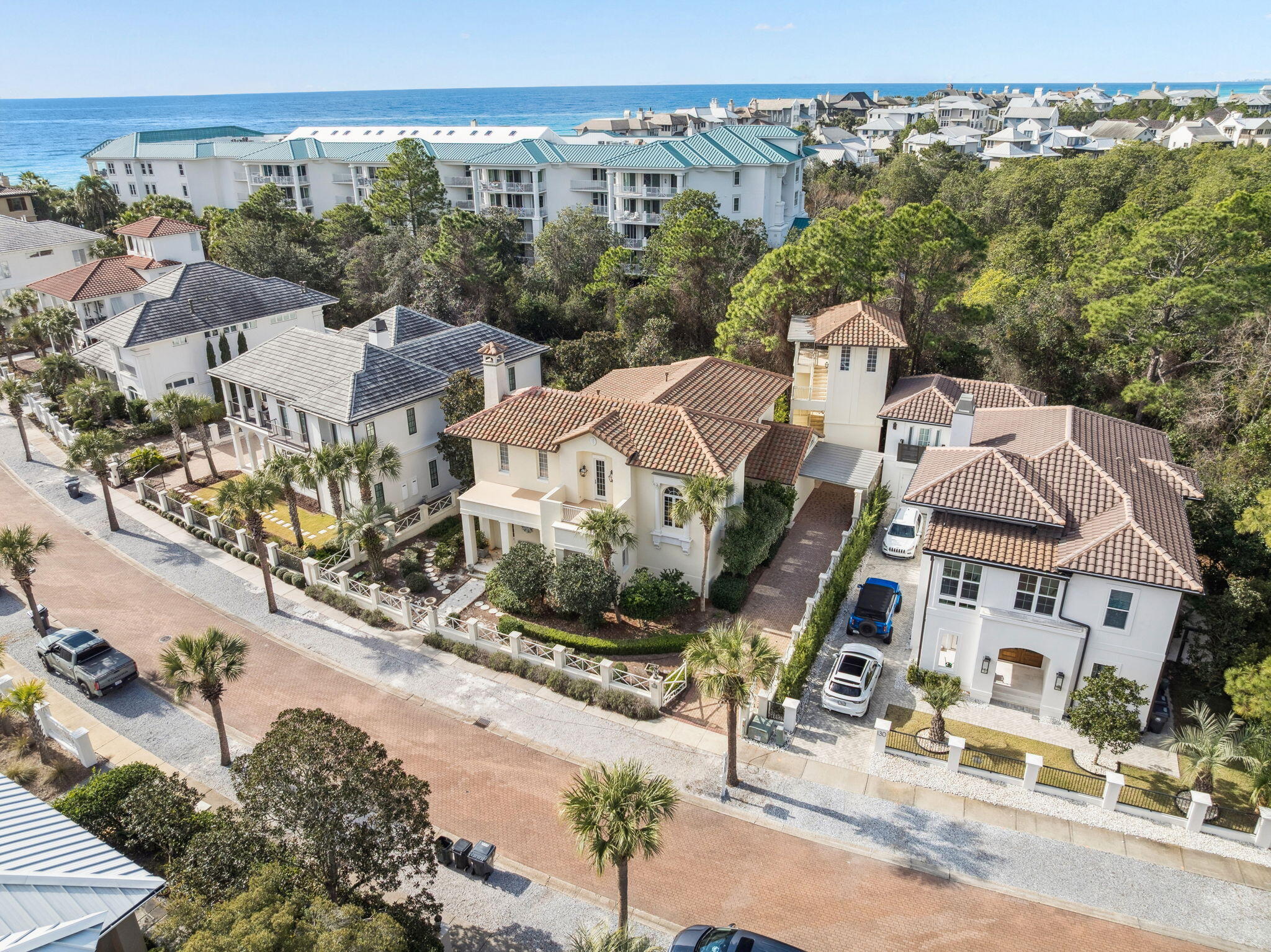 152 White Cliffs Boulevard