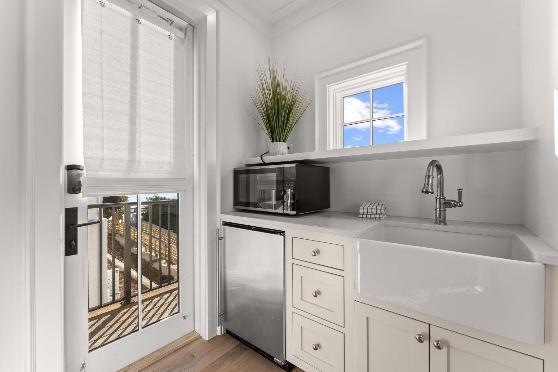 50 Hinton-Bishop Drive