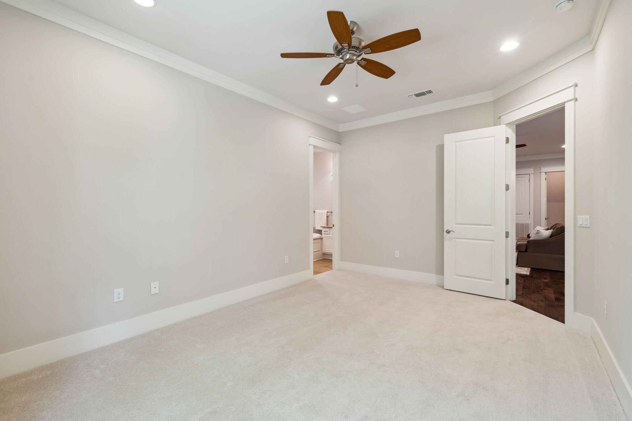 180 Blakely Drew Boulevard