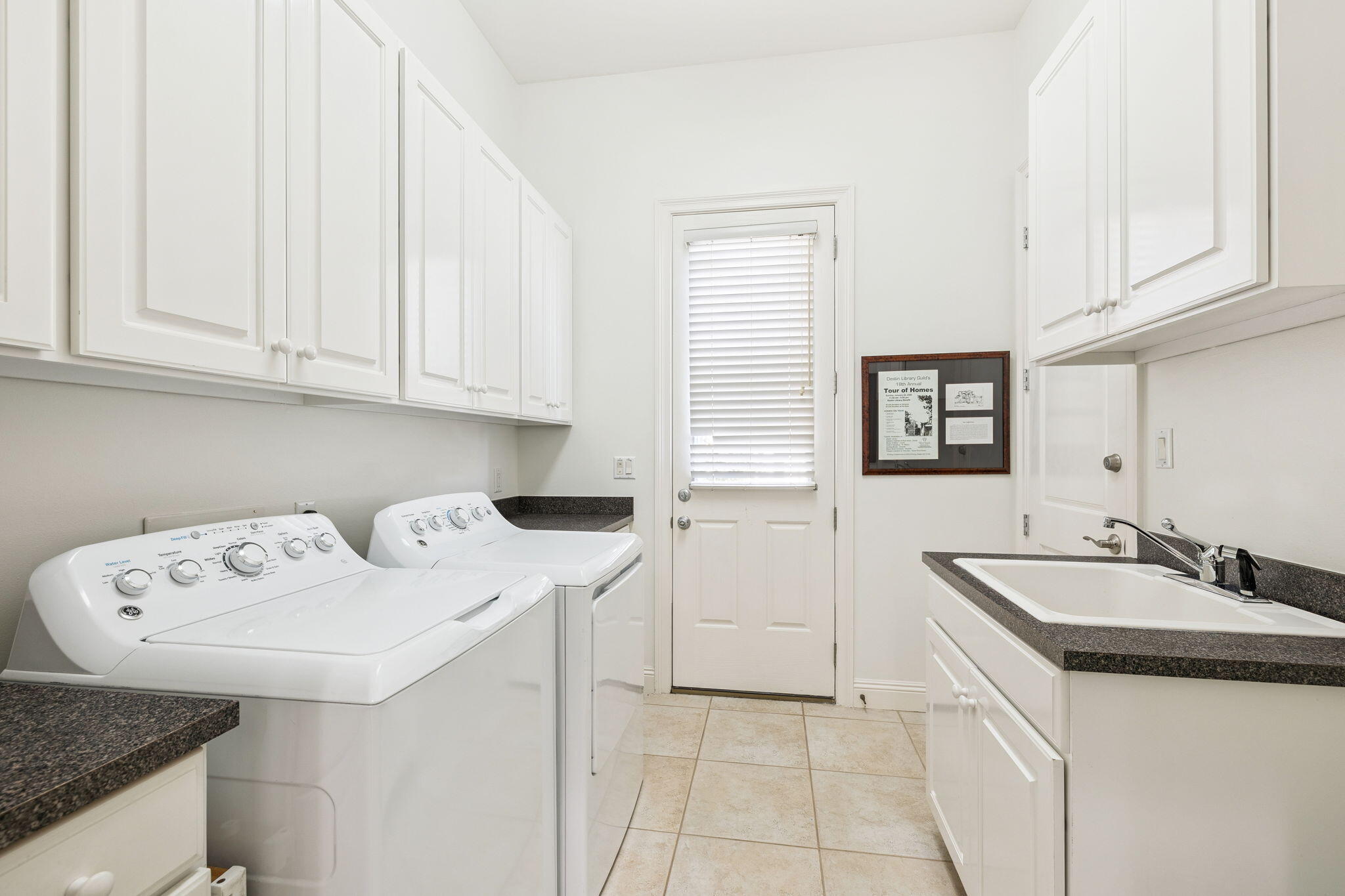 4726 Serendipity Point