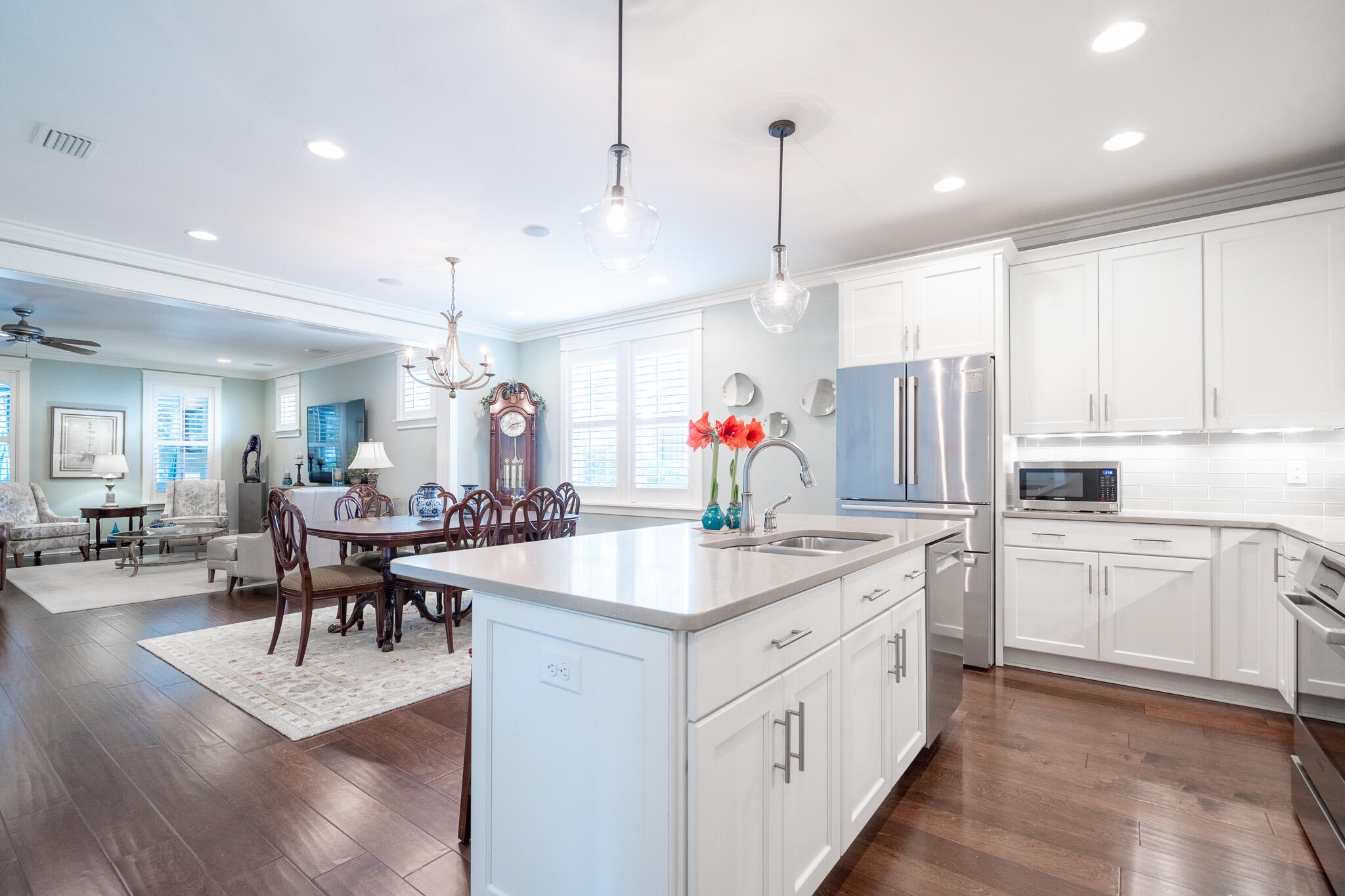 198 Medley Street