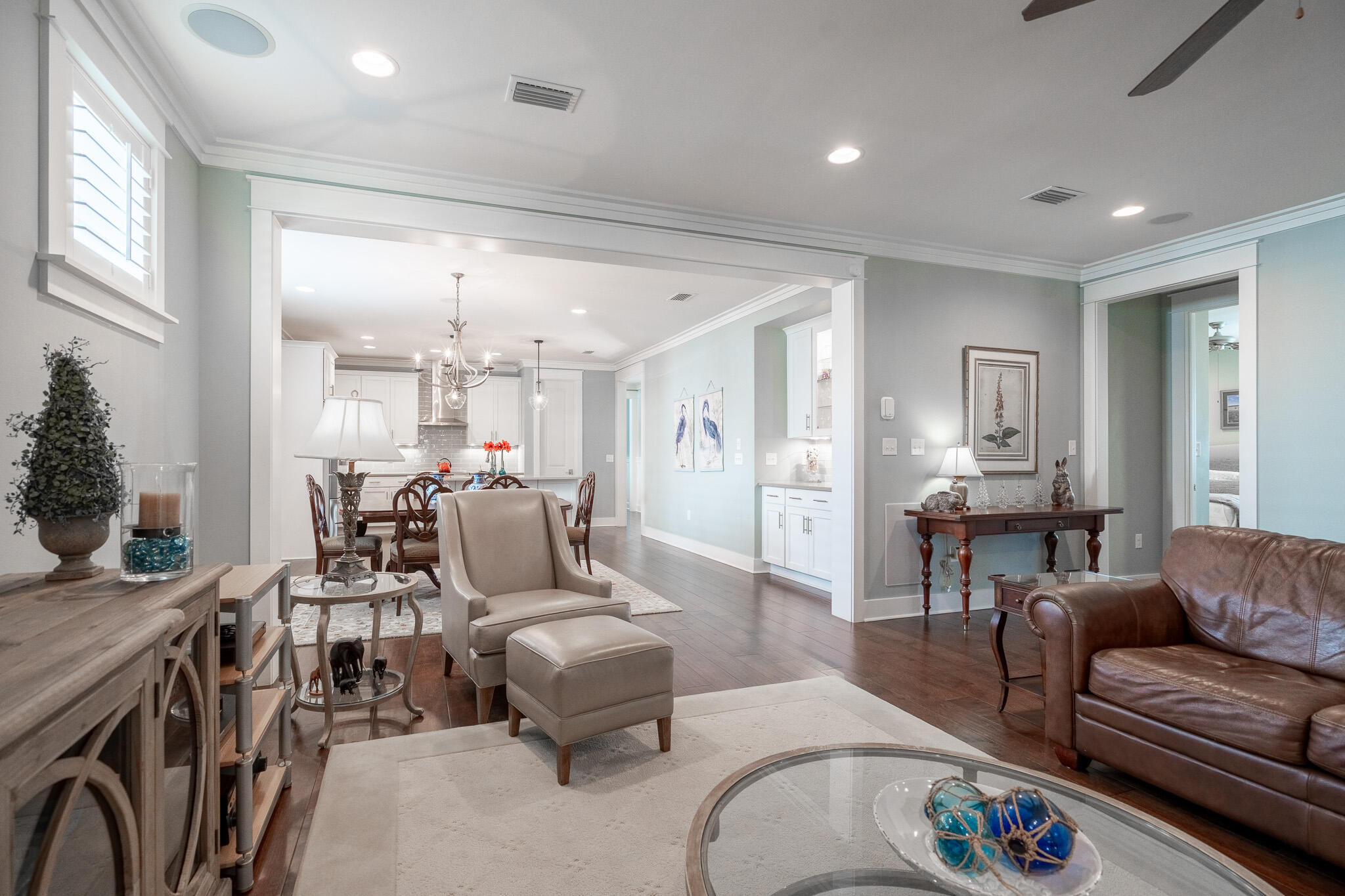198 Medley Street
