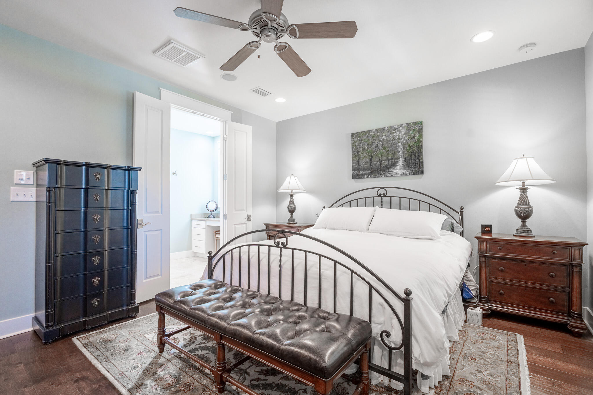 198 Medley Street