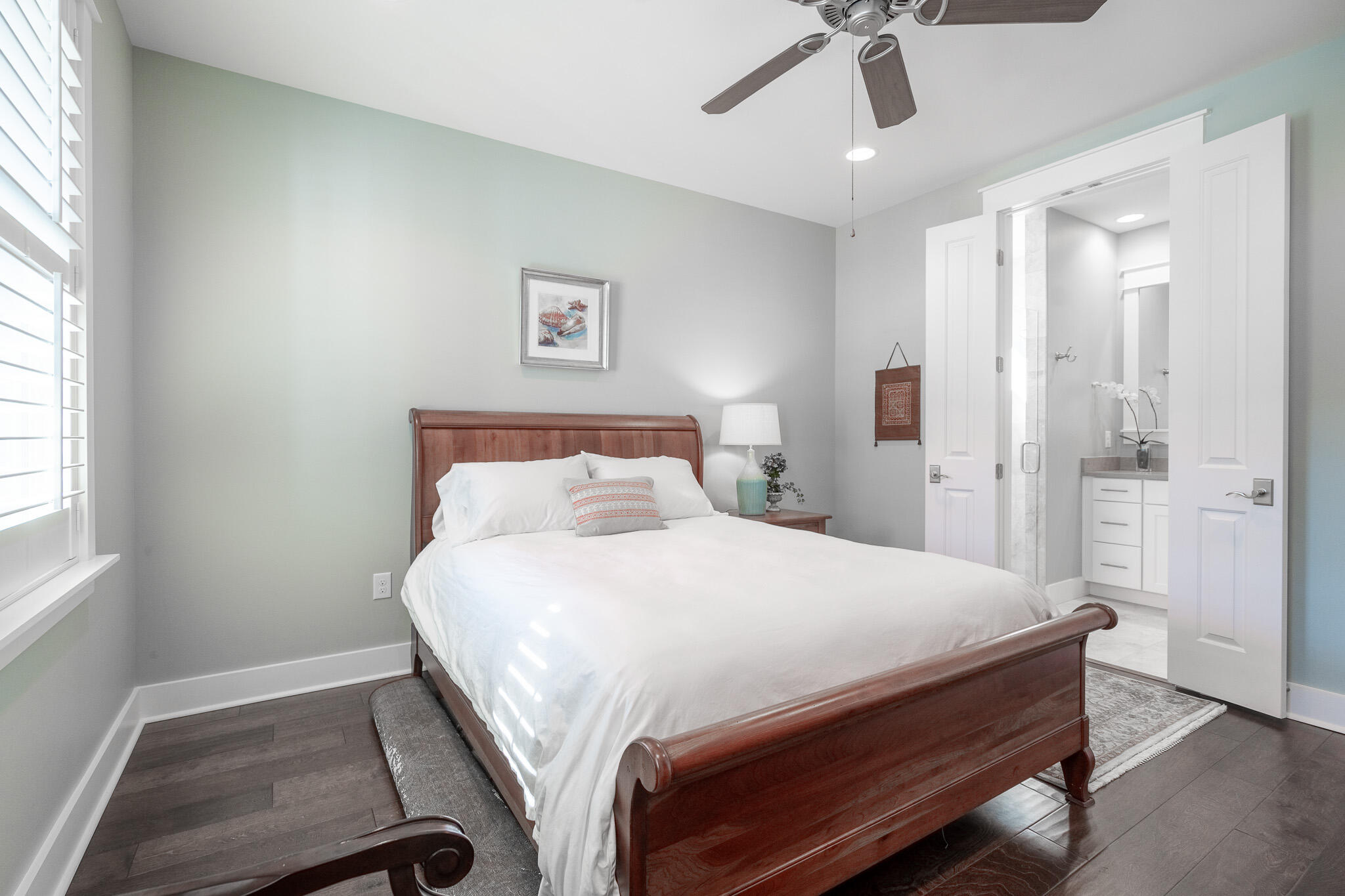 198 Medley Street
