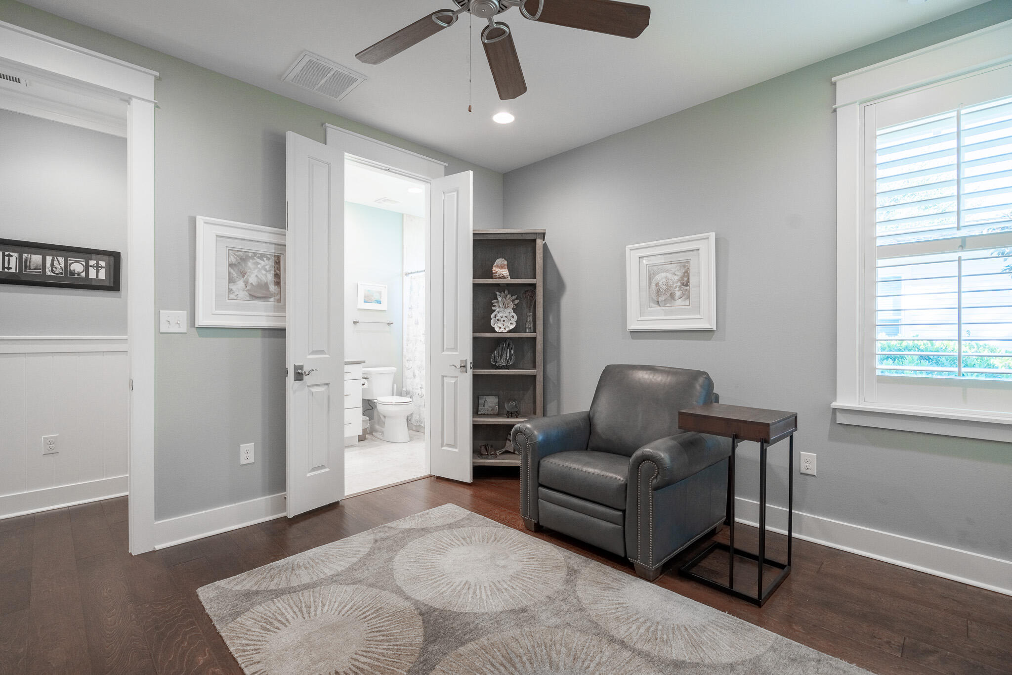 198 Medley Street