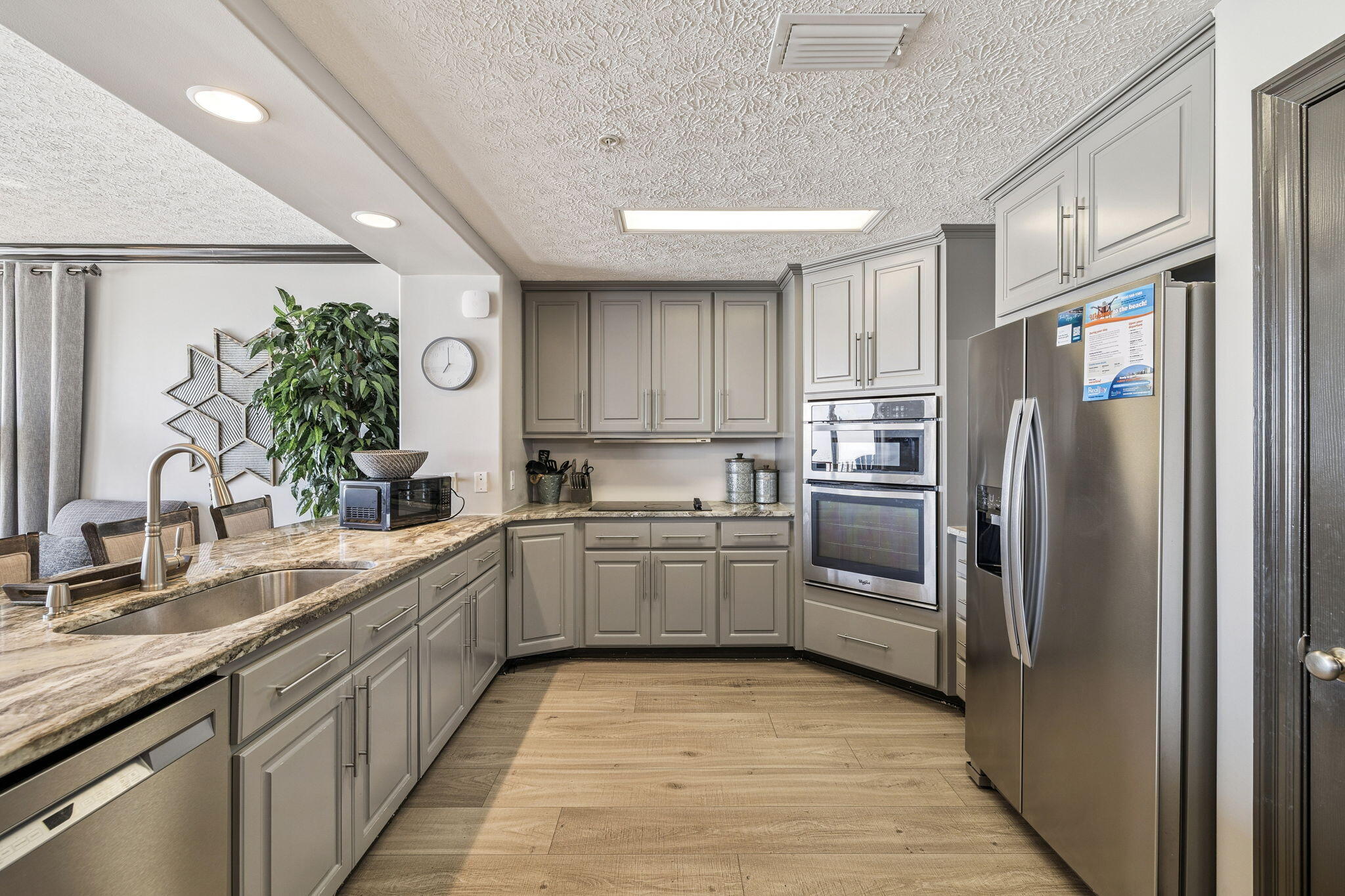 7115 Thomas Drive UNIT 901