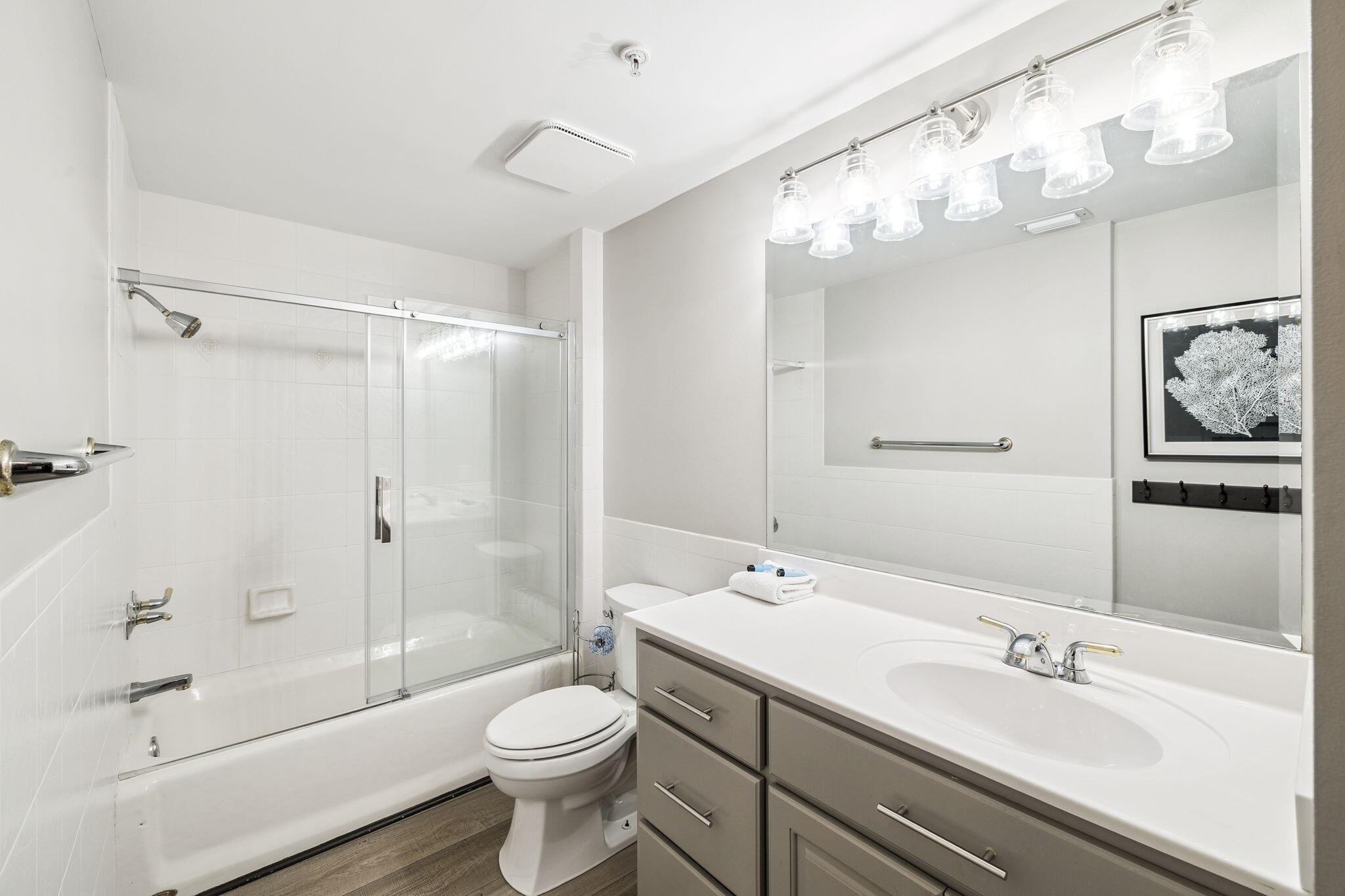 7115 Thomas Drive UNIT 901