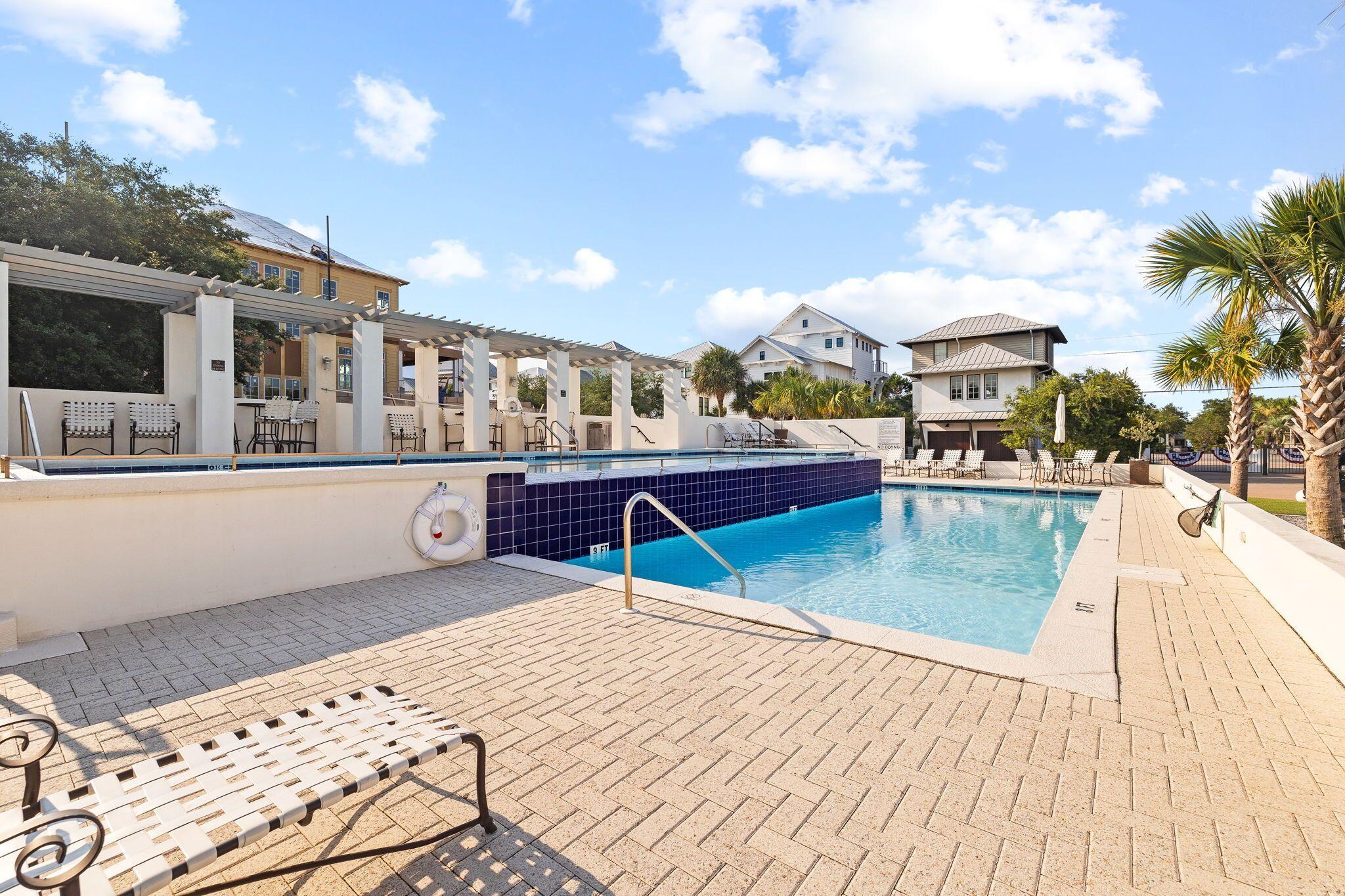 15 Sand Oaks Circle