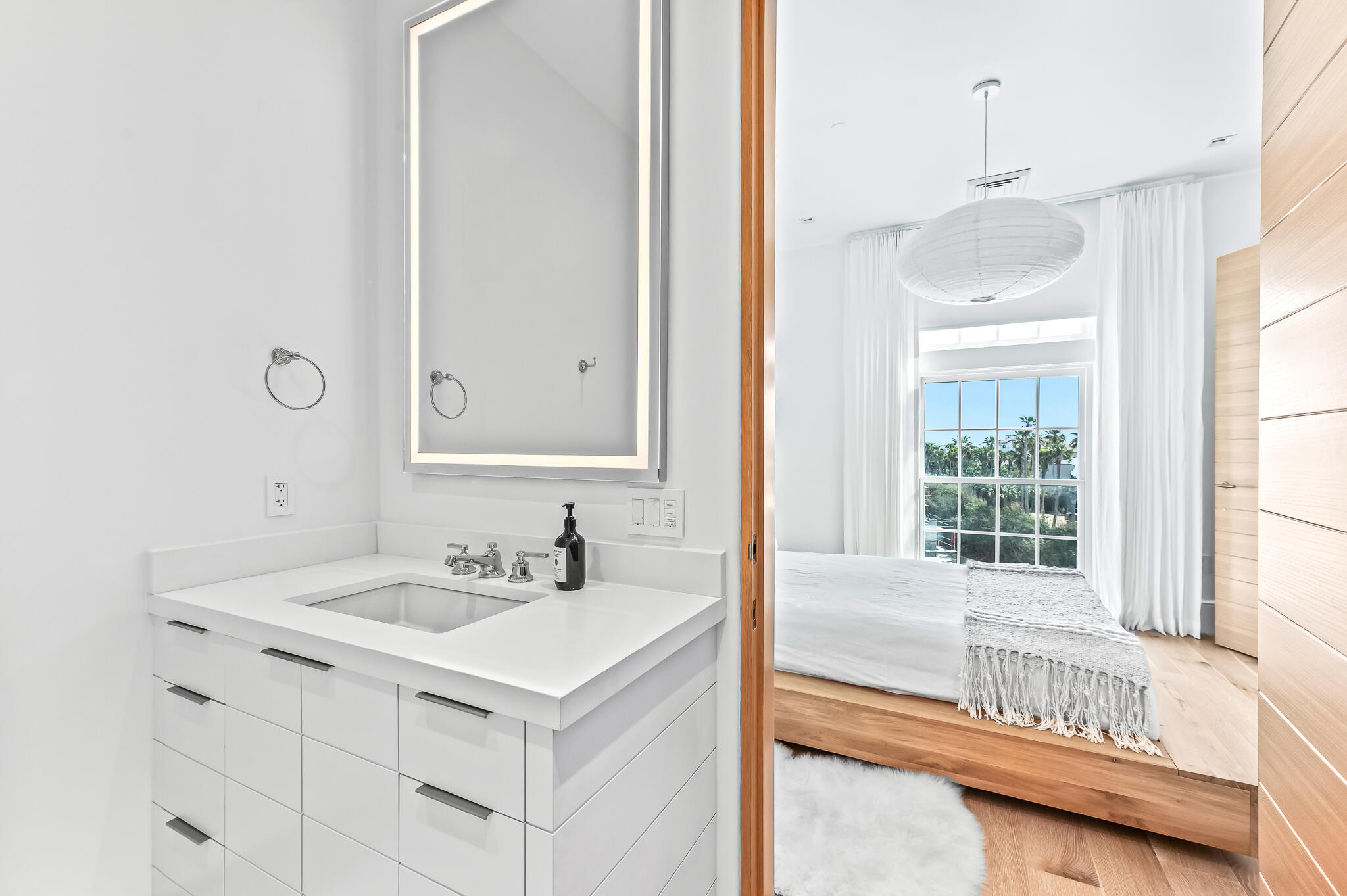 290 Sea Garden Street # 402