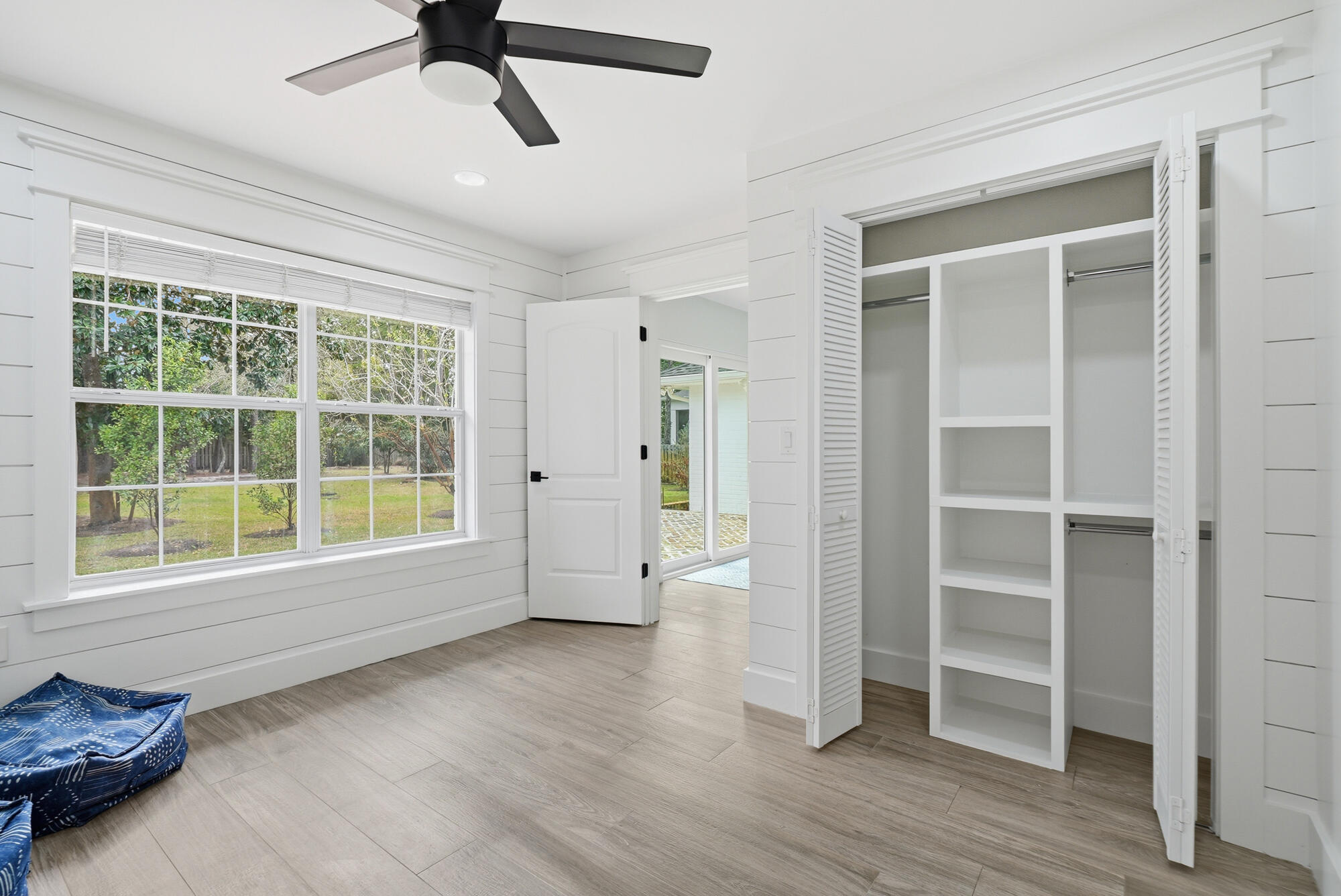 1042 Driftwood Point Road