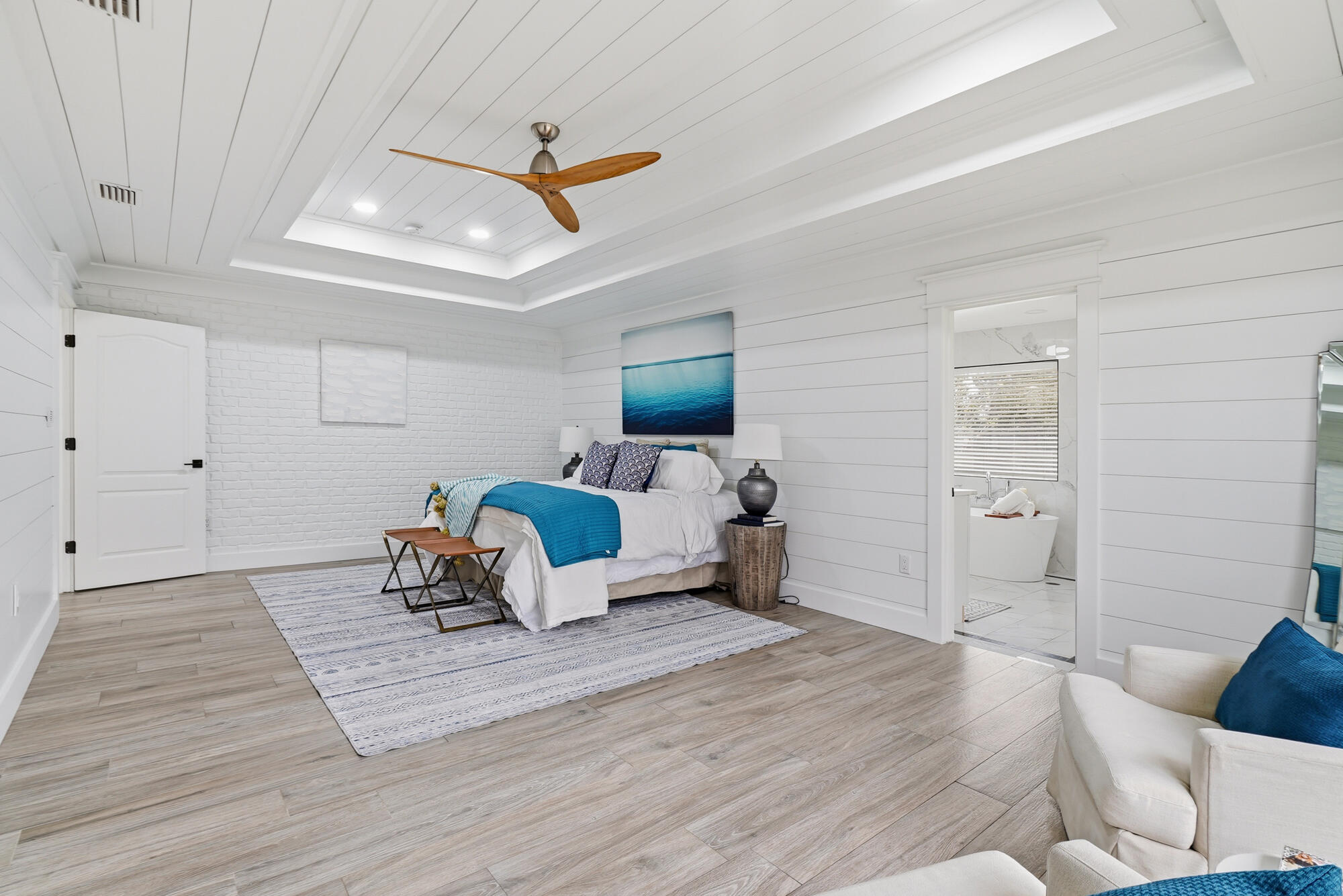 1042 Driftwood Point Road