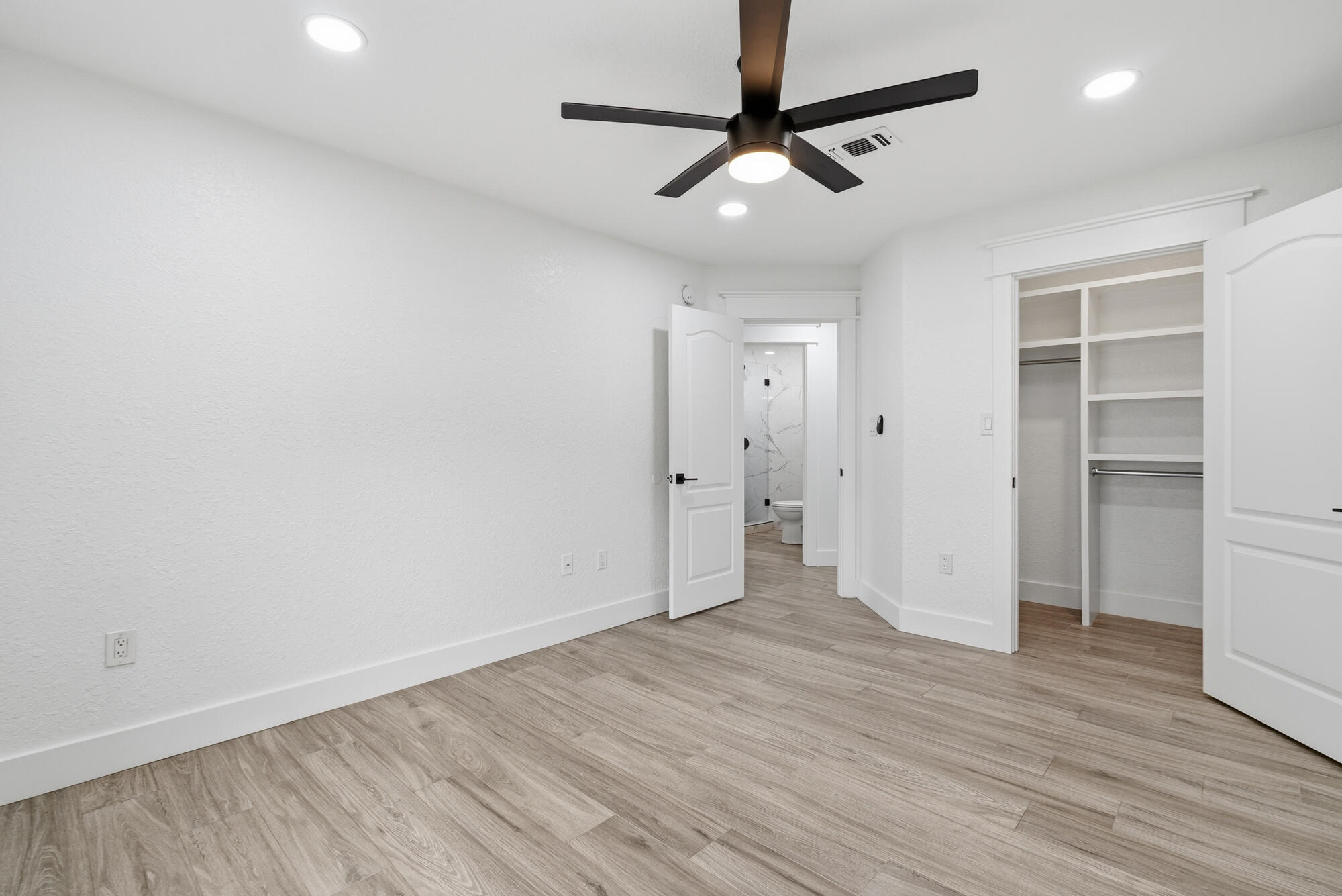 1042 Driftwood Point Road