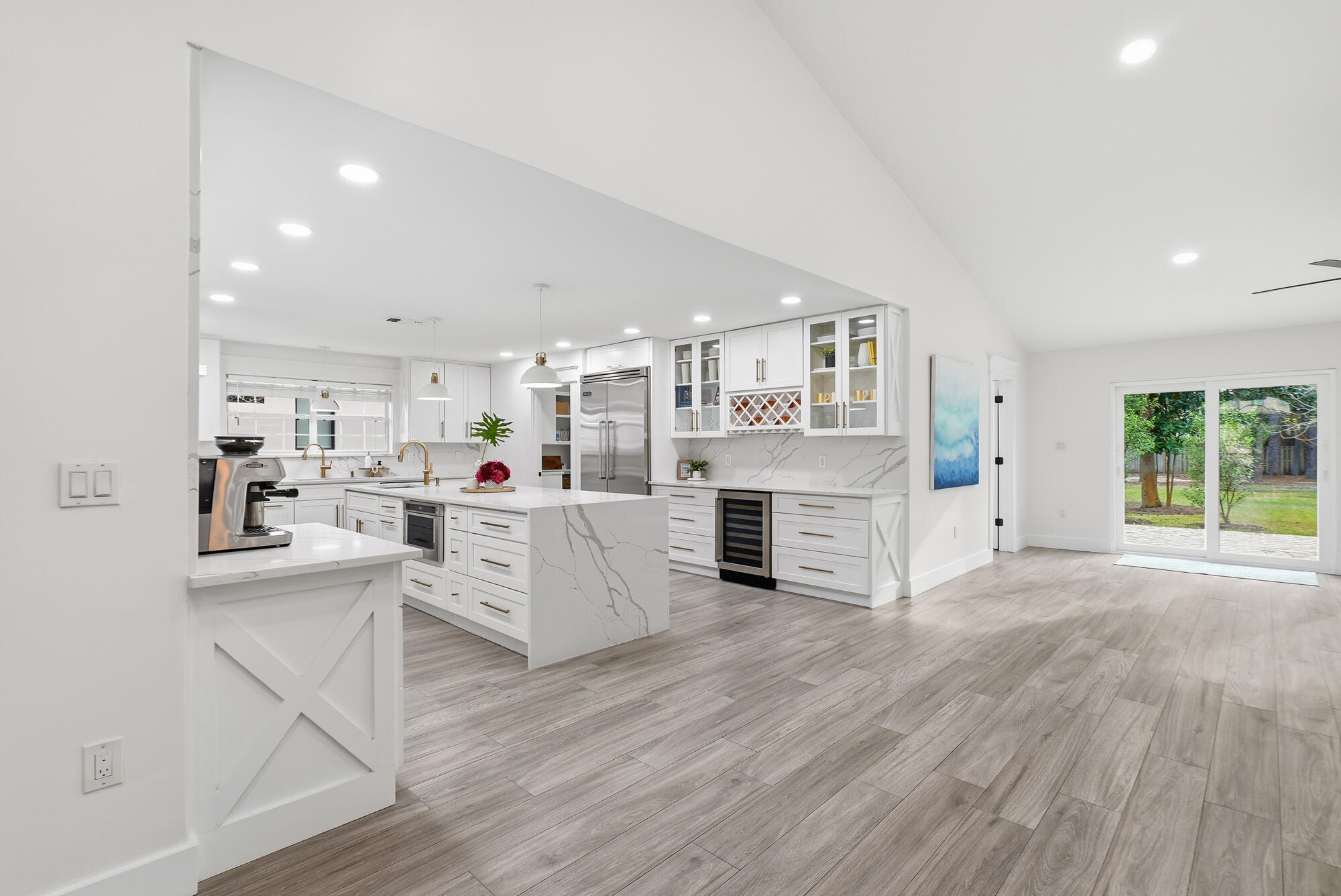 1042 Driftwood Point Road