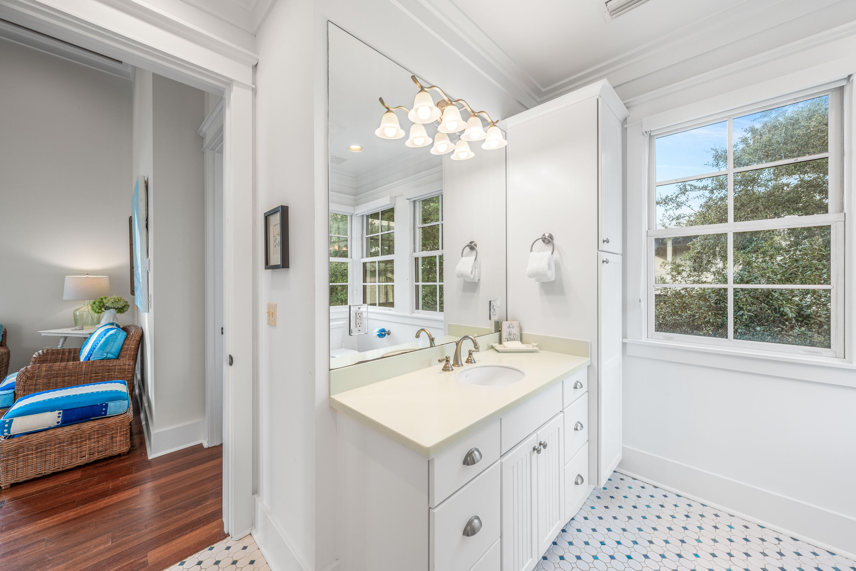 81 Western Lake Drive