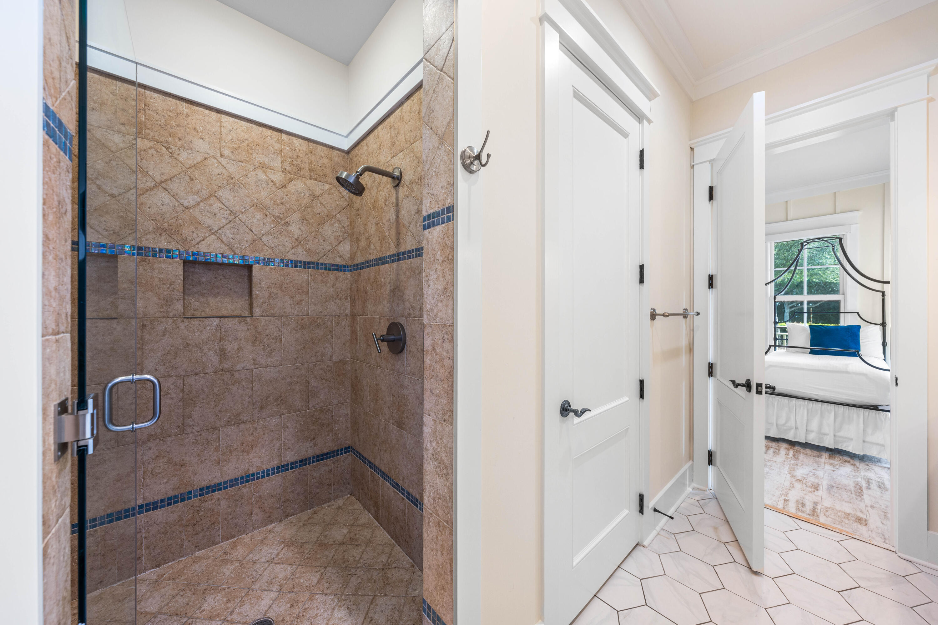 81 Western Lake Drive