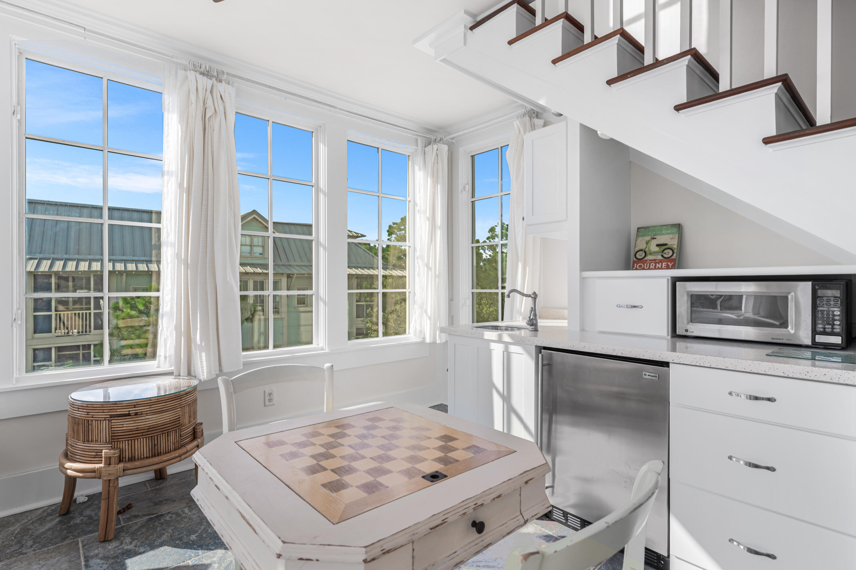 81 Western Lake Drive