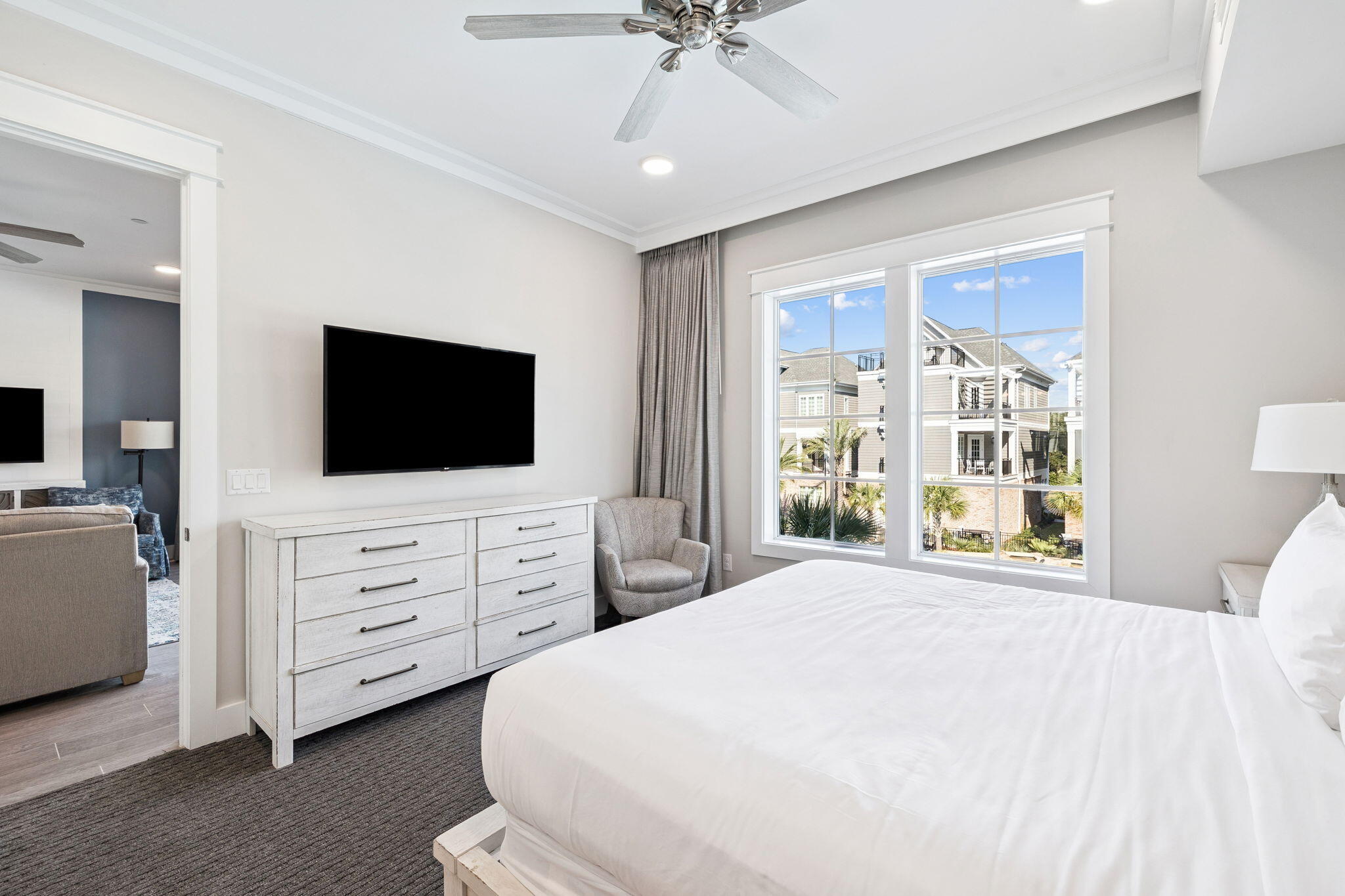 201 Henderson Resort Way 2104