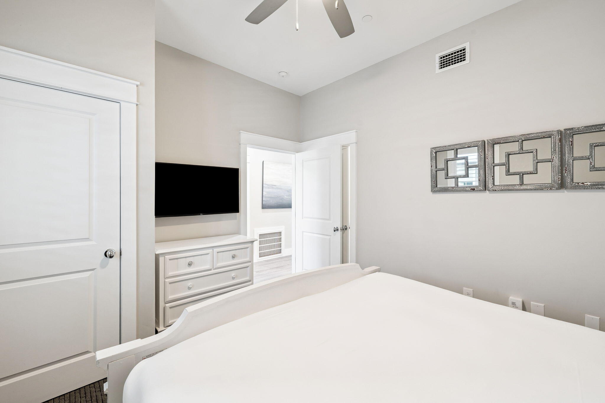 201 Henderson Resort Way 2104