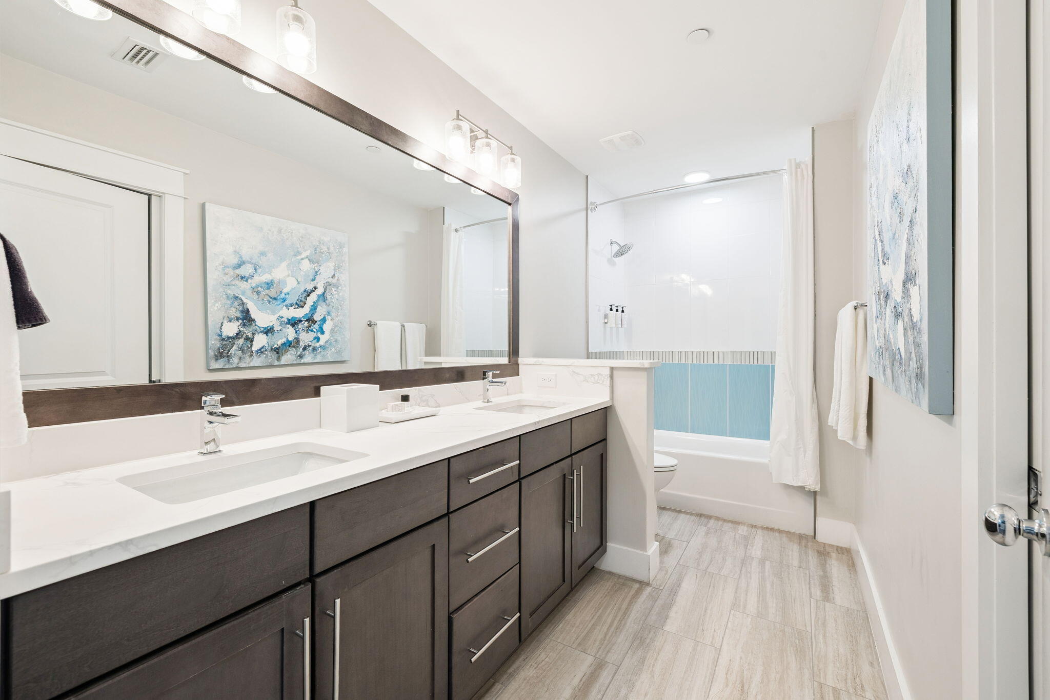 201 Henderson Resort Way 2104