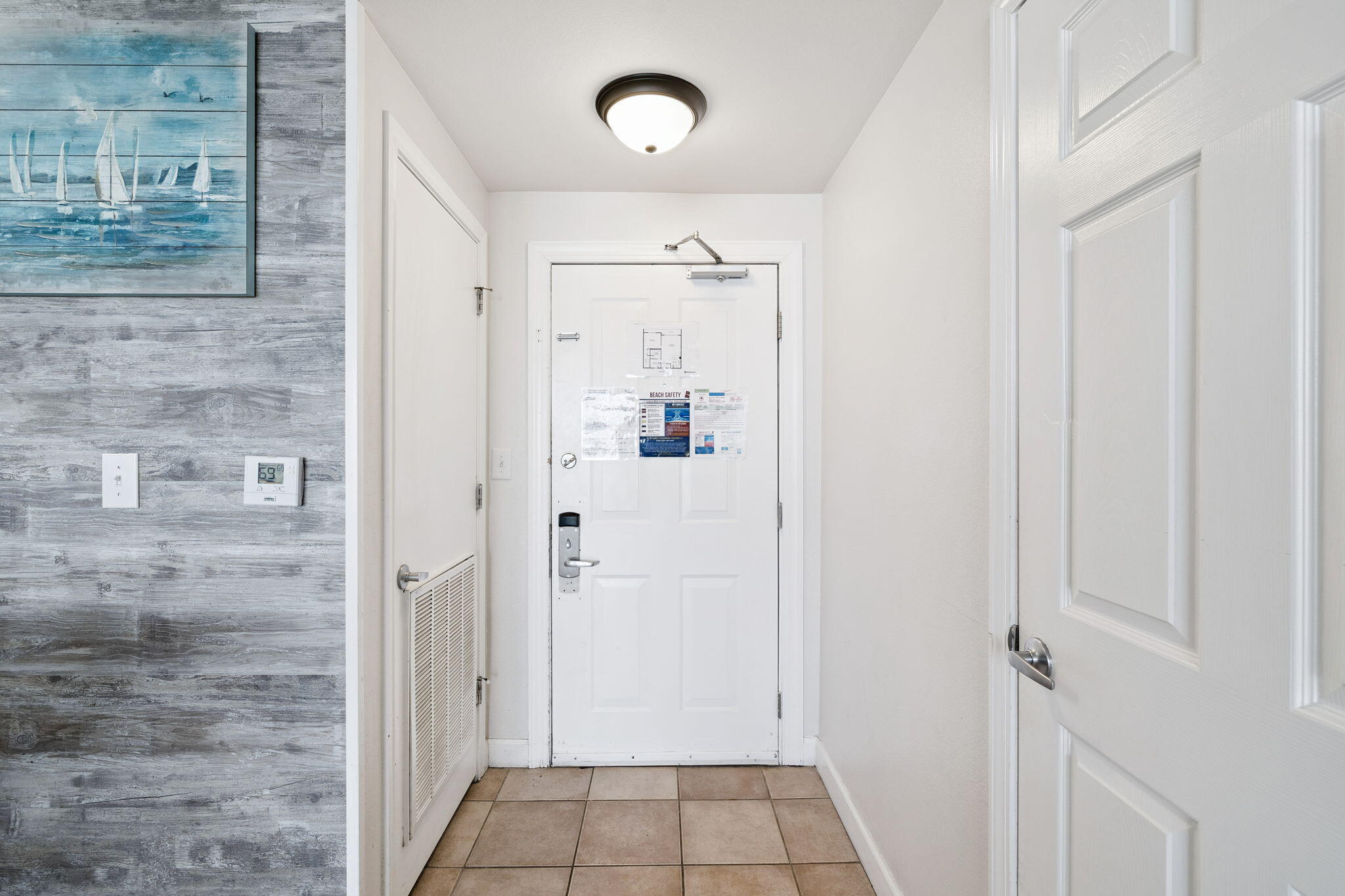 9900 S Thomas Drive UNIT 2011