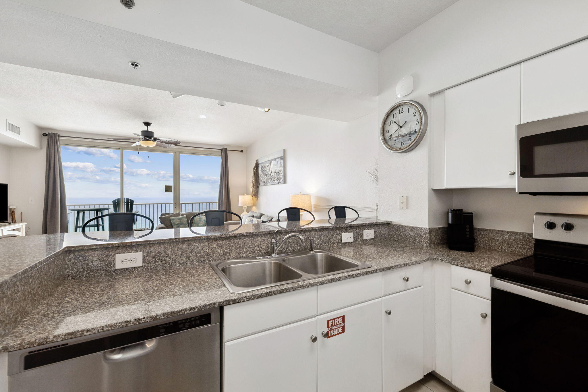 9900 S Thomas Drive UNIT 2011