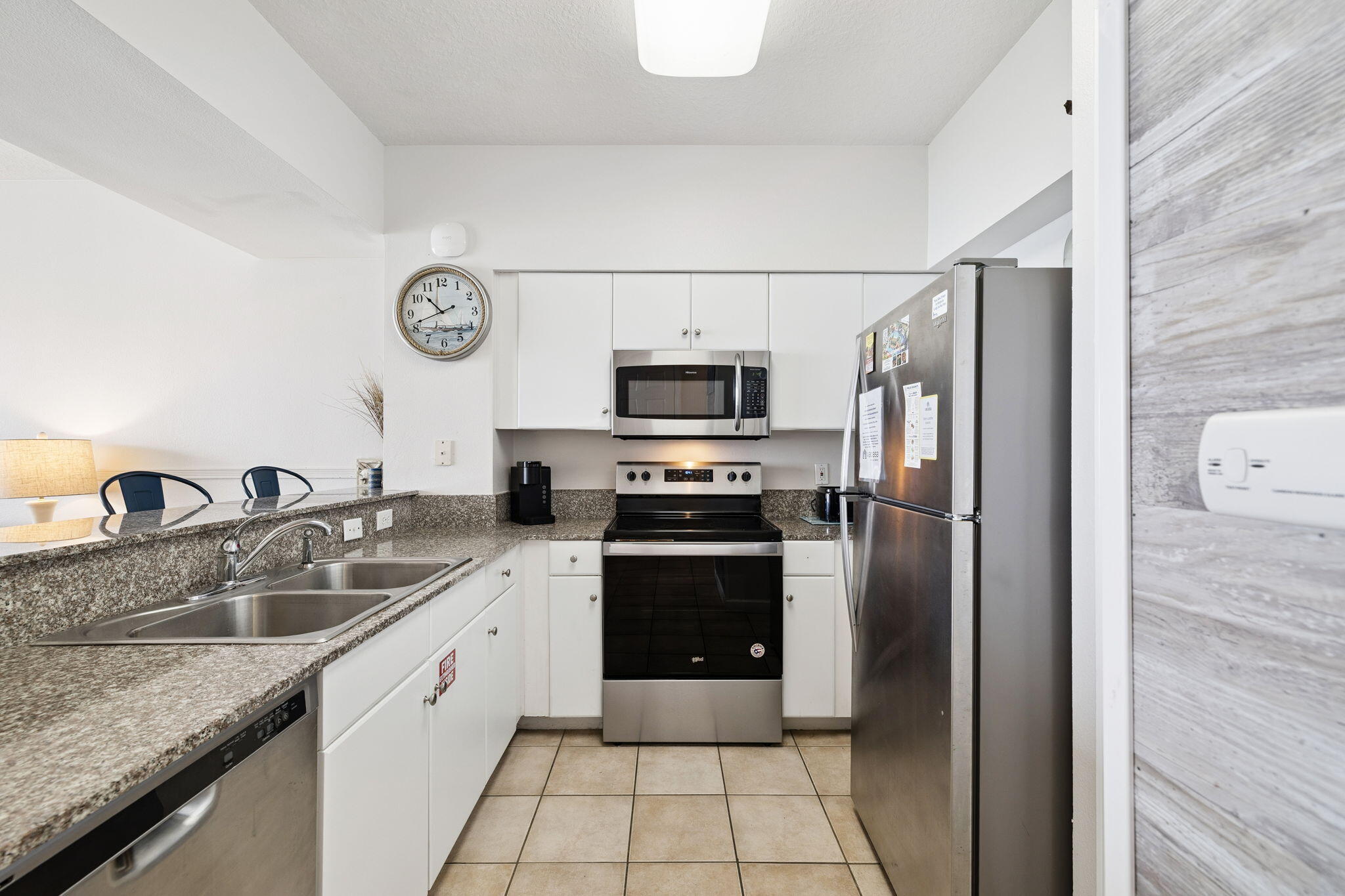 9900 S Thomas Drive UNIT 2011