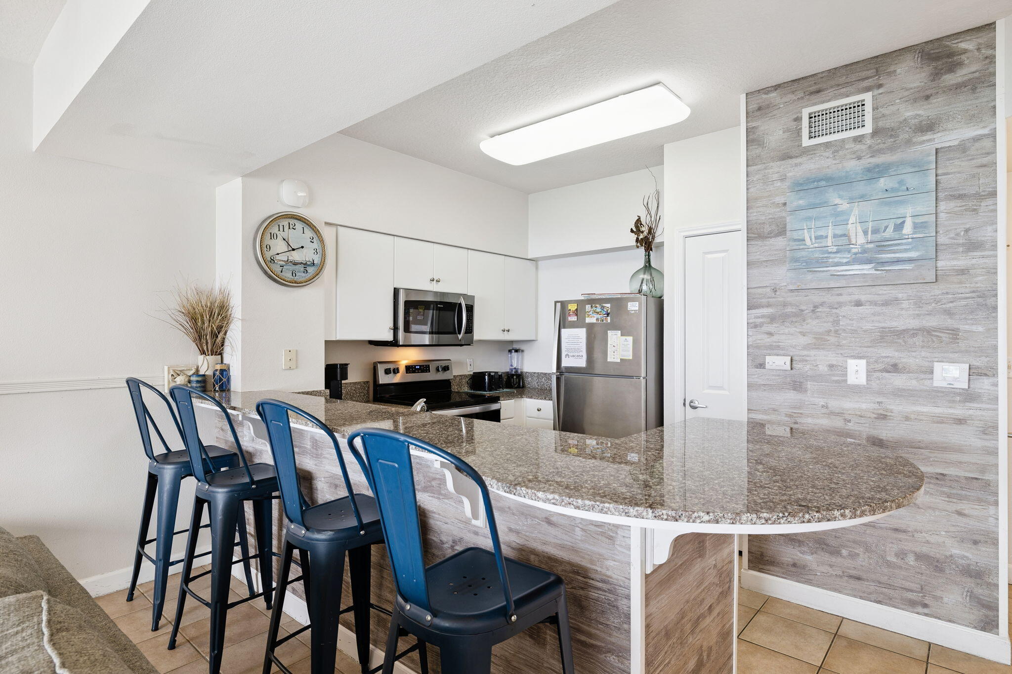 9900 S Thomas Drive UNIT 2011