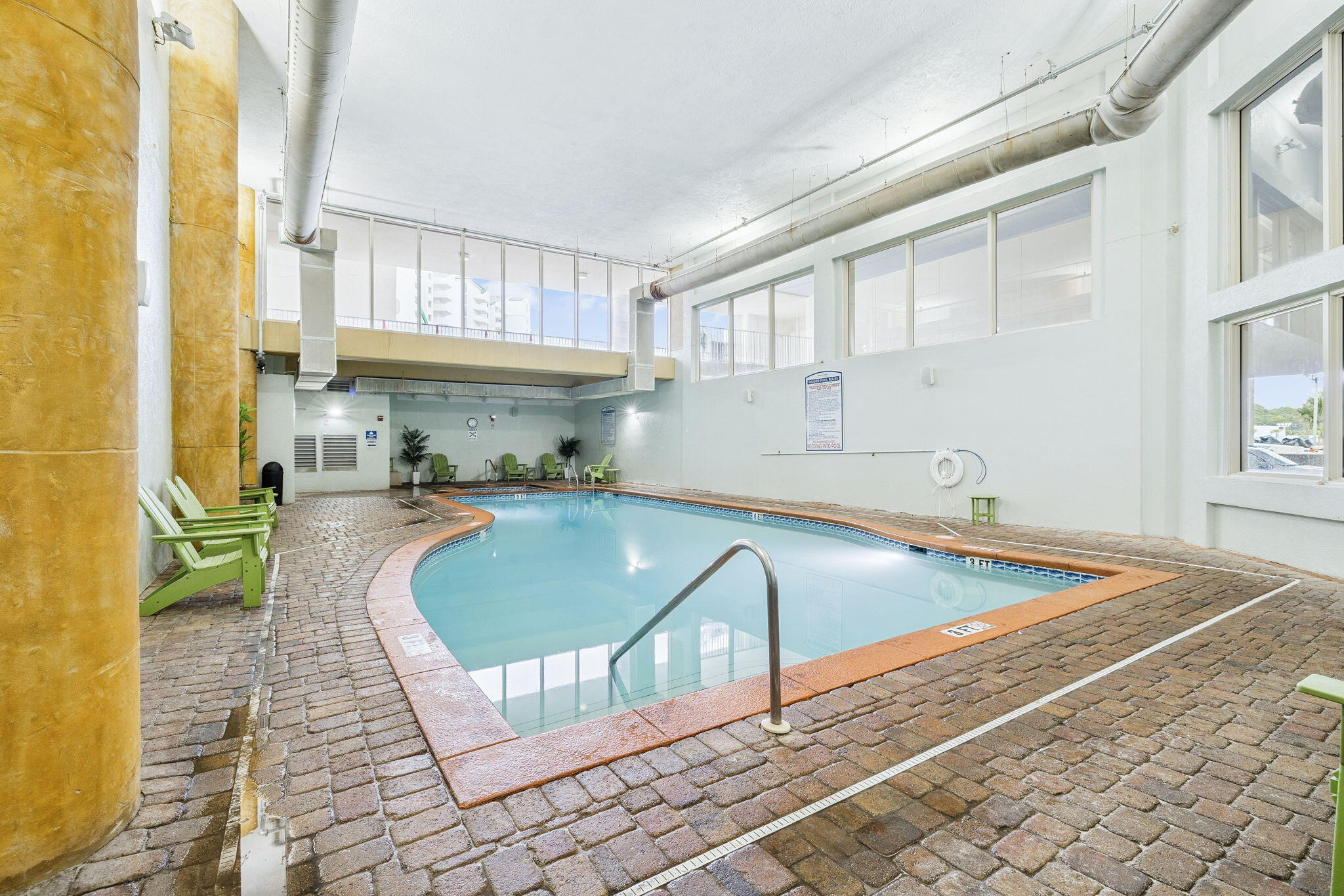 9900 S Thomas Drive UNIT 2011