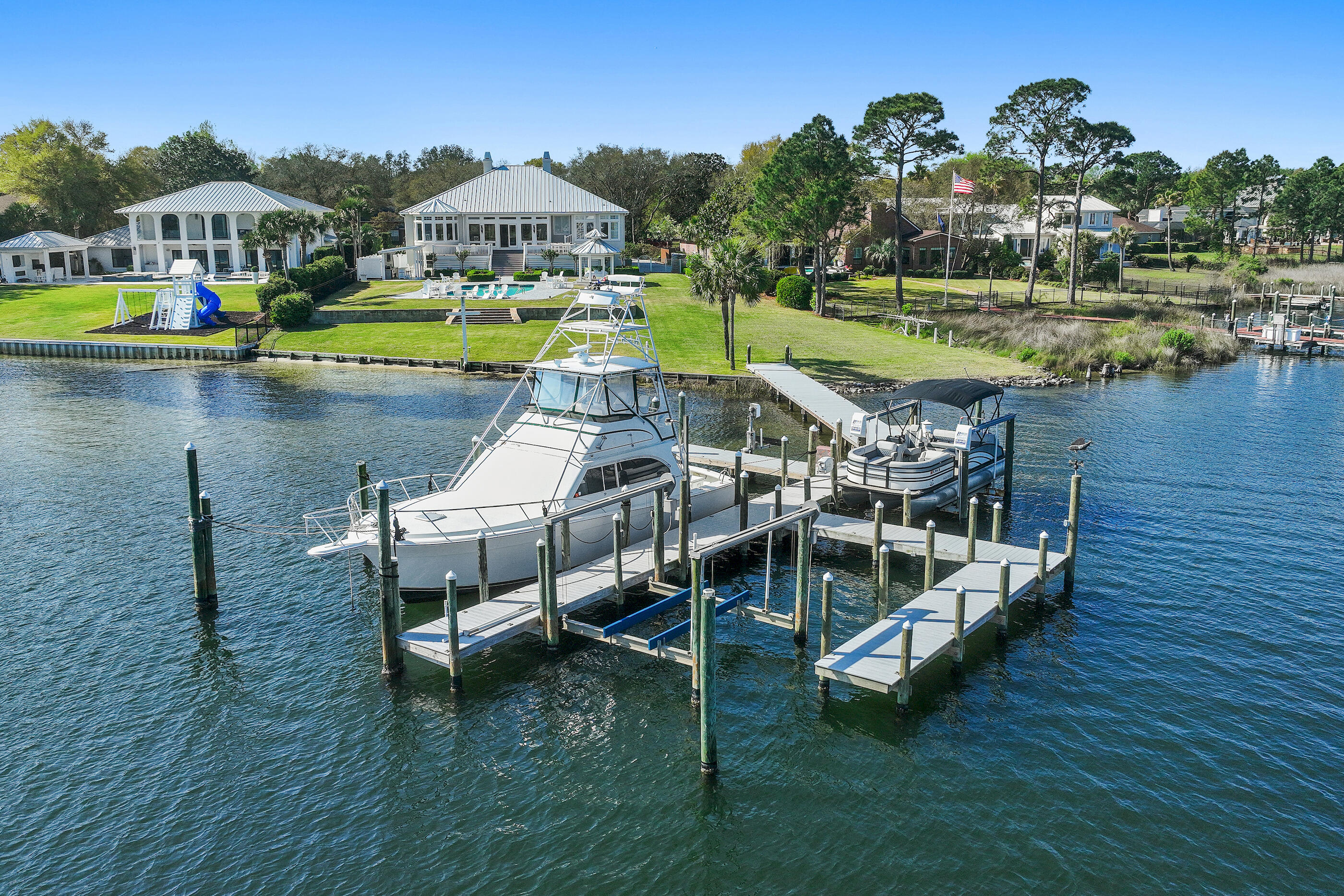 124 Indian Bayou Drive
