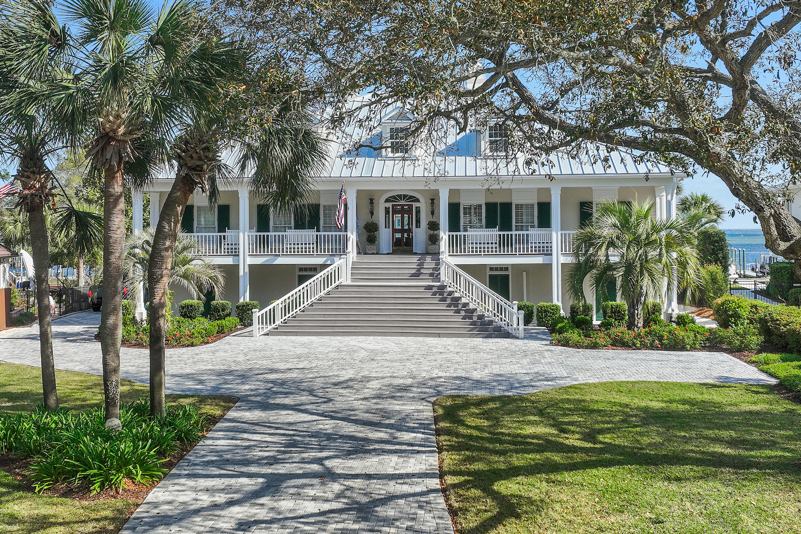 124 Indian Bayou Drive