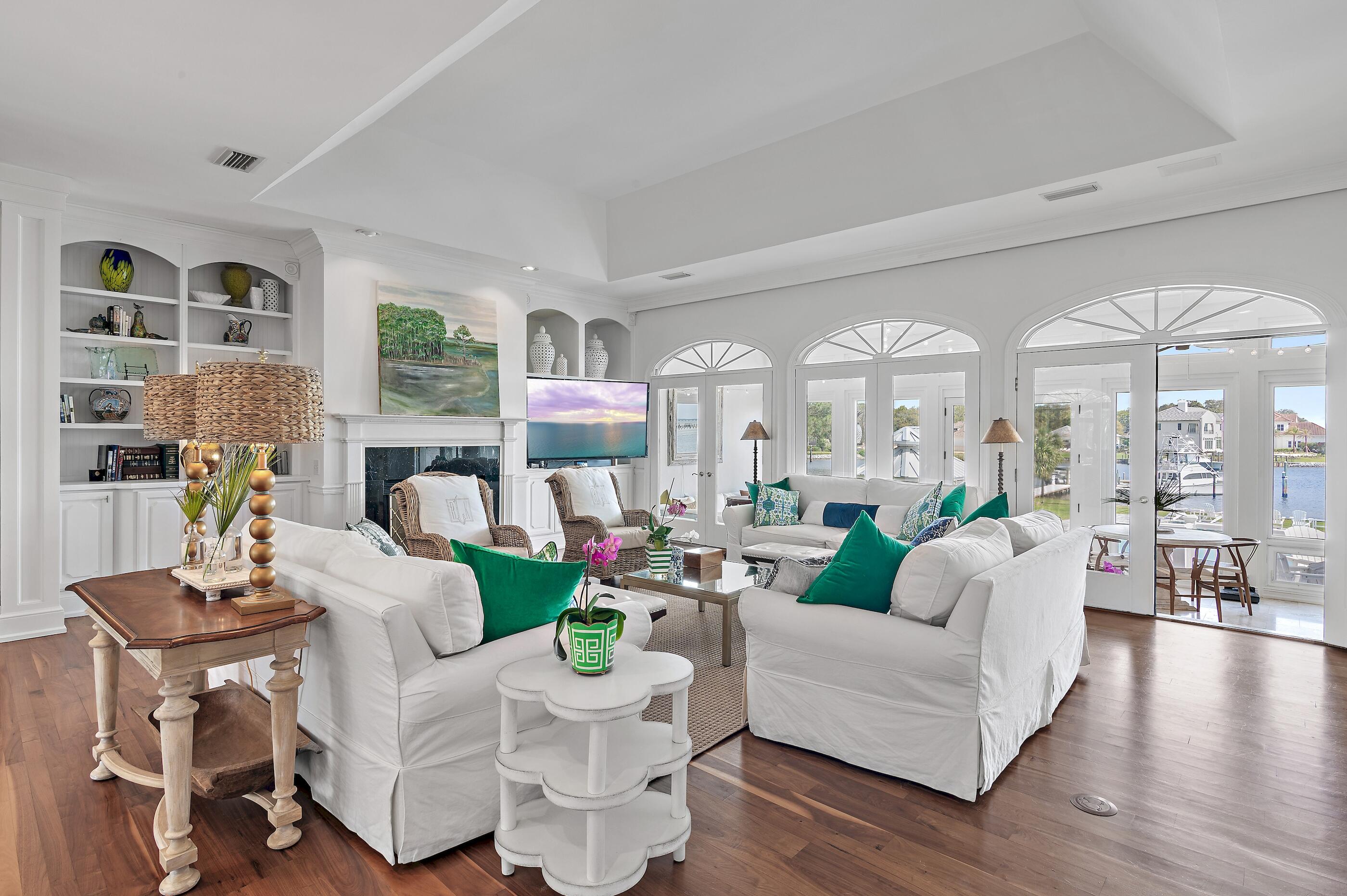 124 Indian Bayou Drive