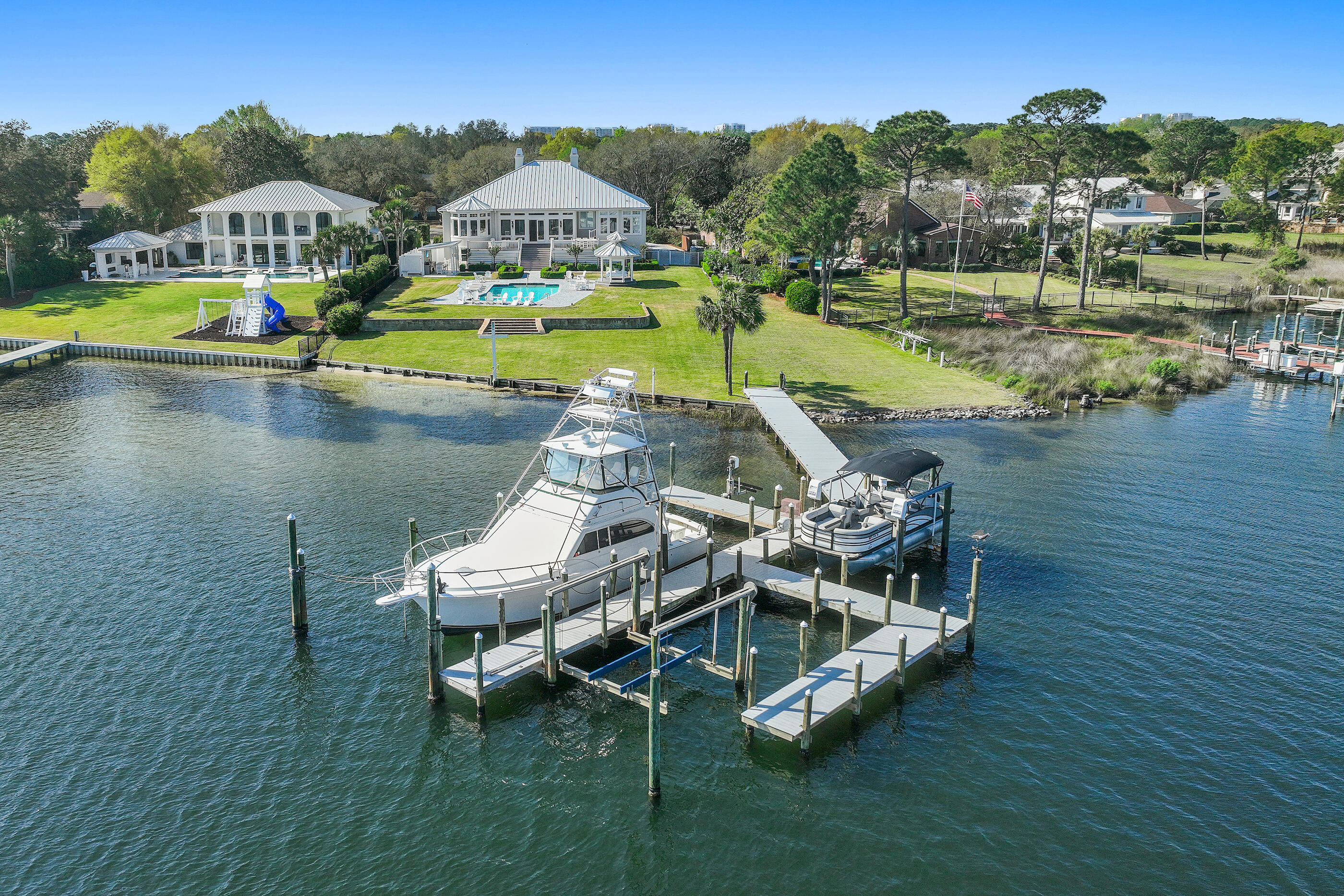124 Indian Bayou Drive