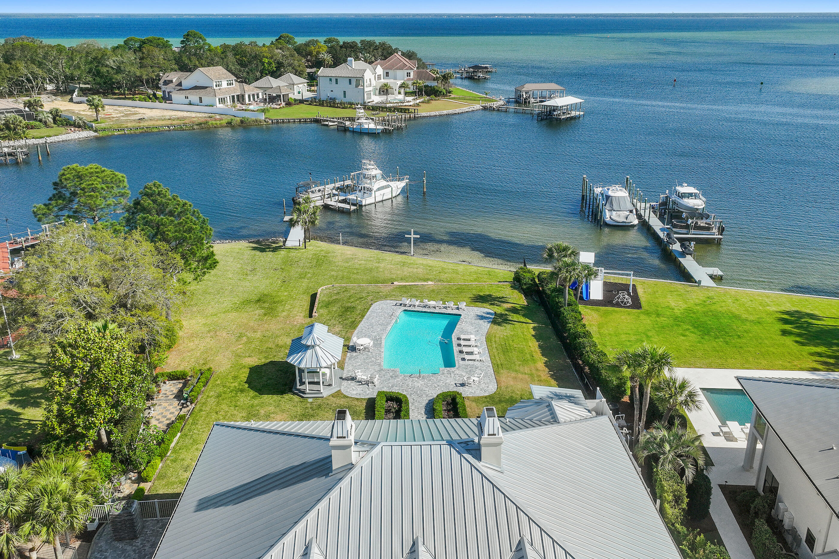 124 Indian Bayou Drive