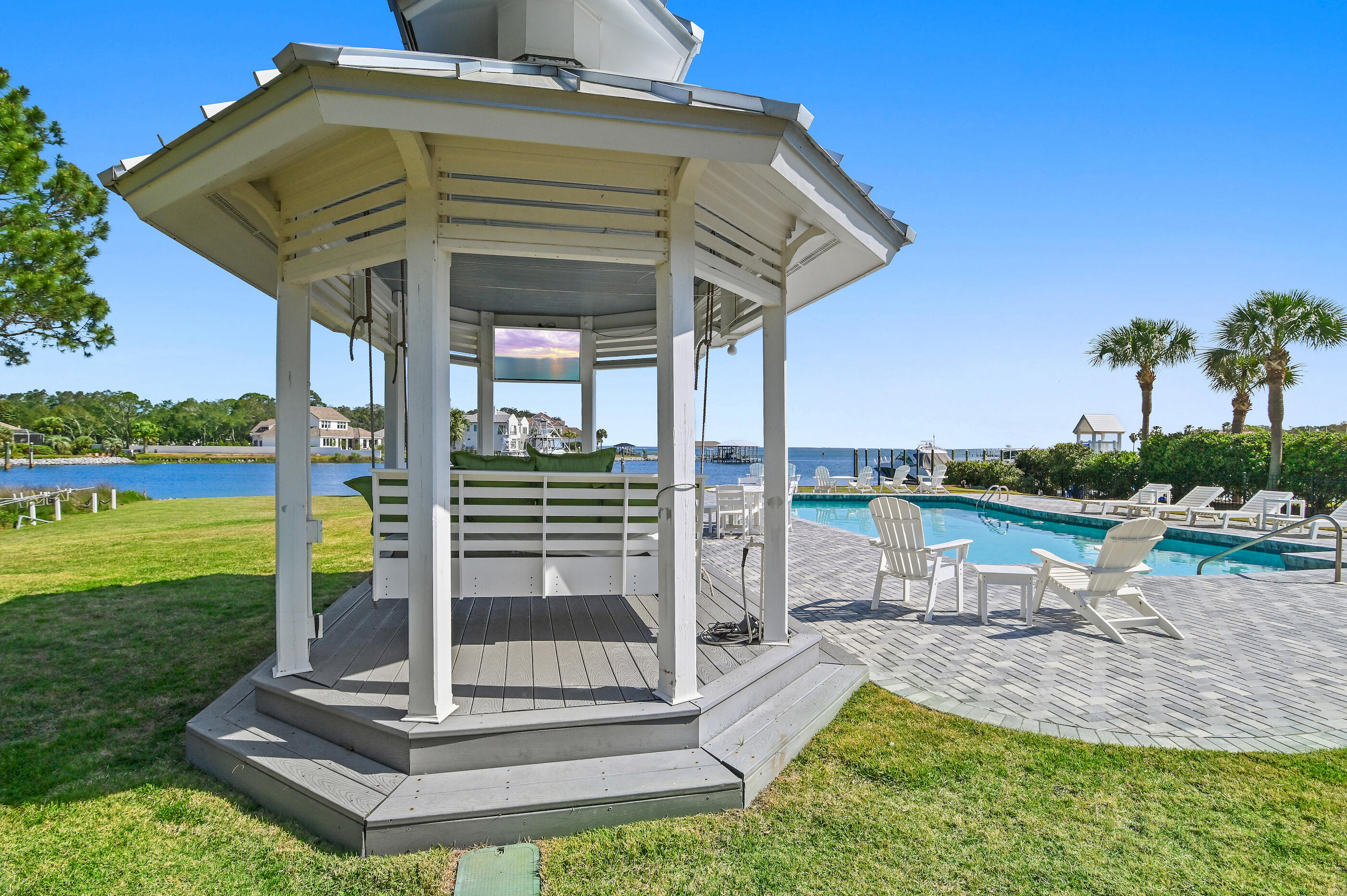 124 Indian Bayou Drive