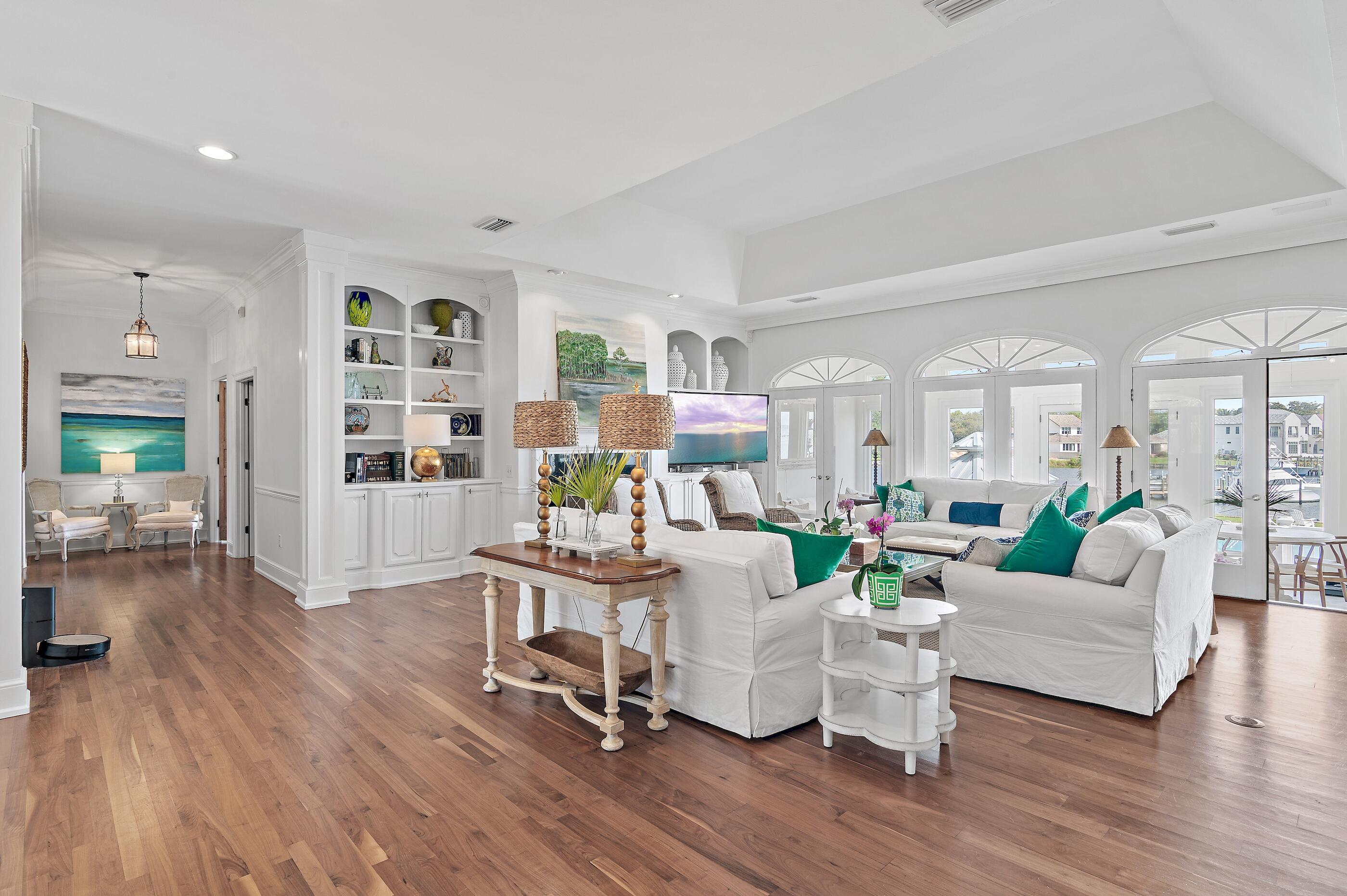 124 Indian Bayou Drive