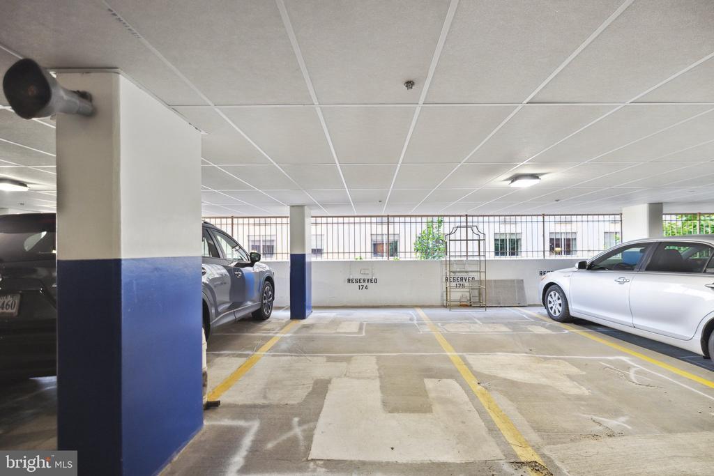 1301 N COURTHOUSE ROAD 602